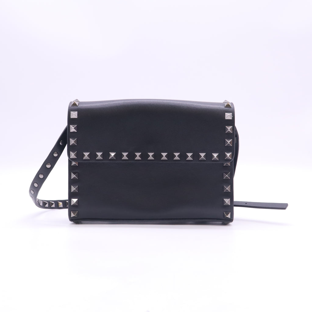 Black Leather Rockstud Flap Crossbody Bag B24195