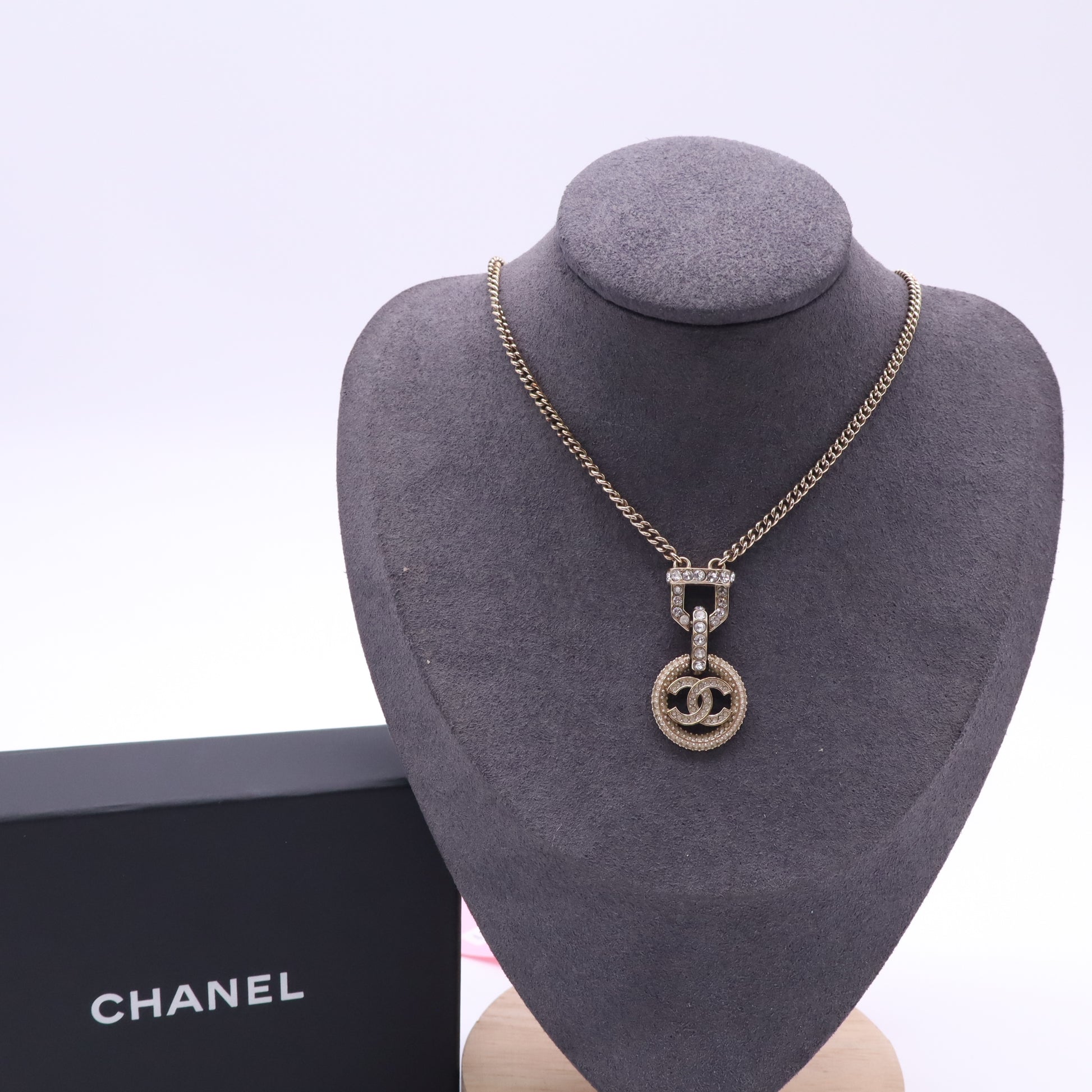 Chanel Crystal CC Circle Pendant Necklace twins LDJ5191