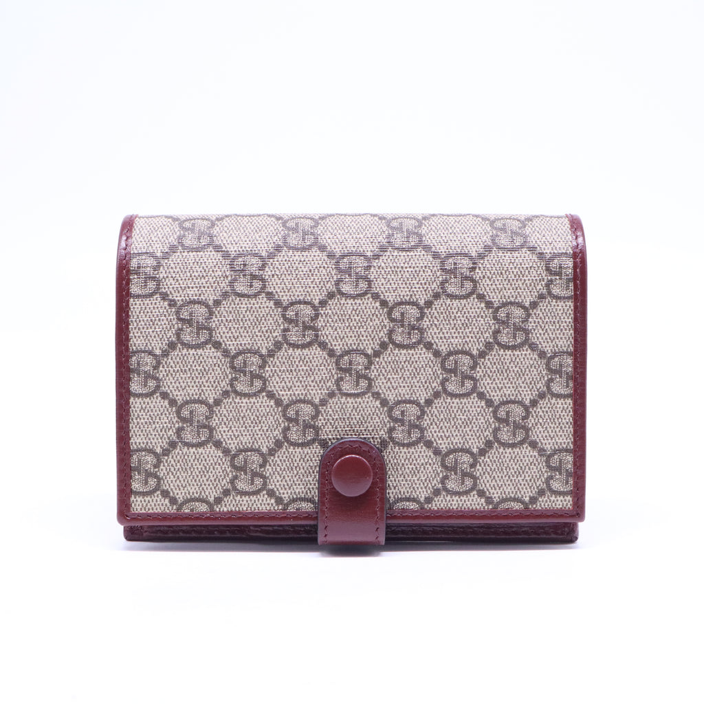 GG Supreme Monogram Retro Interlocking G Passport Case W20807