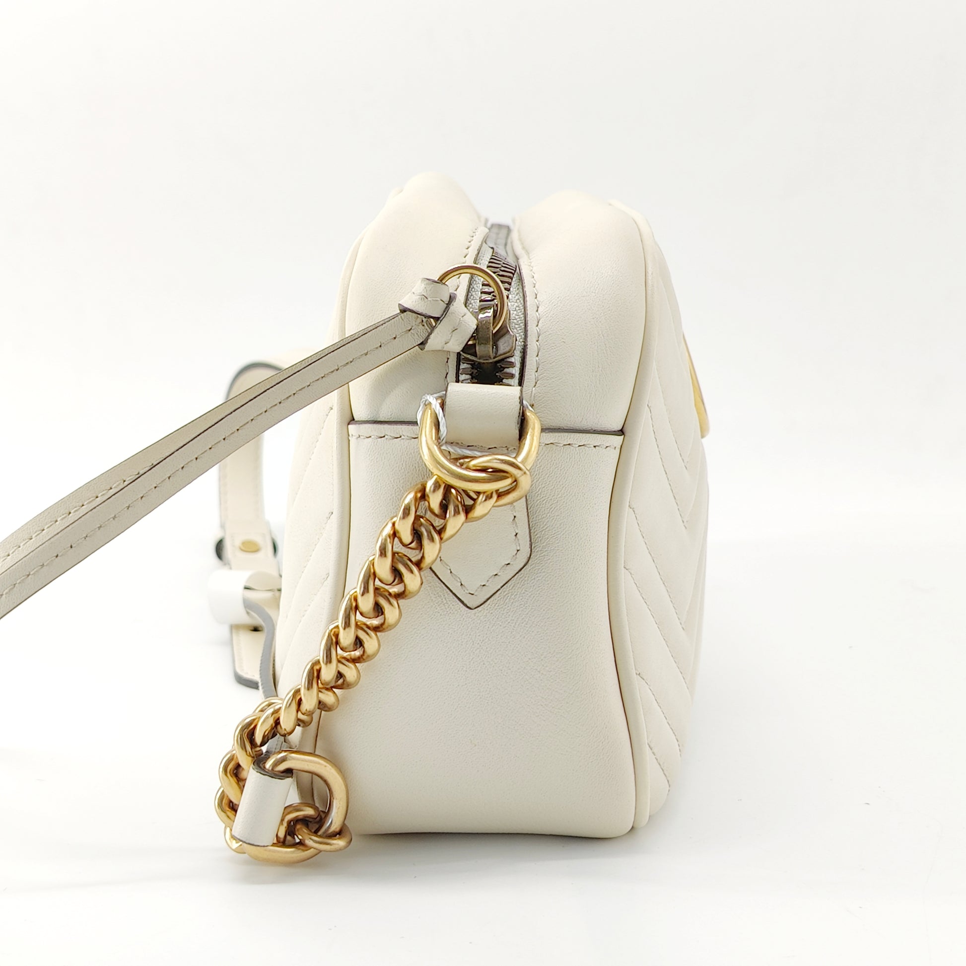 GG Marmont Shoulder Bag Matelasse Leather Small