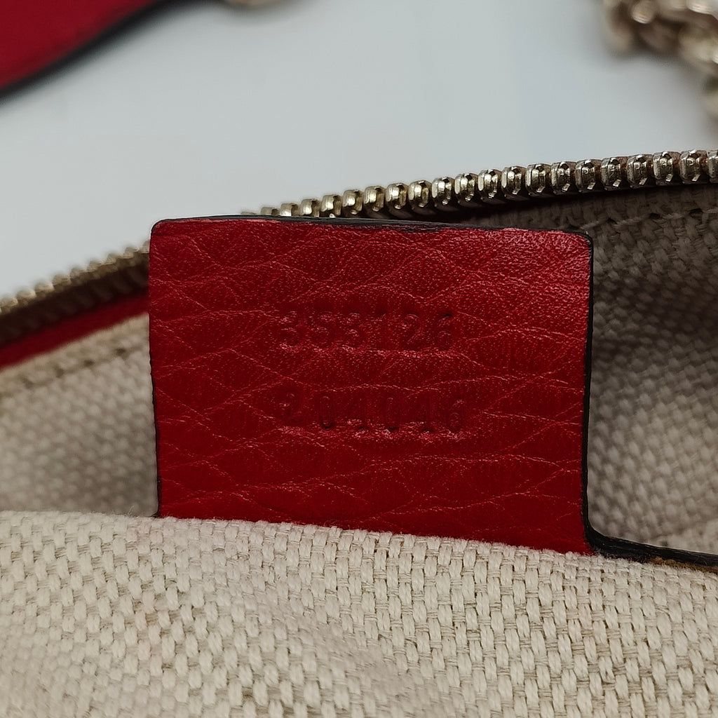 Soho Chain Zip Shoulder Bag Leather Medium