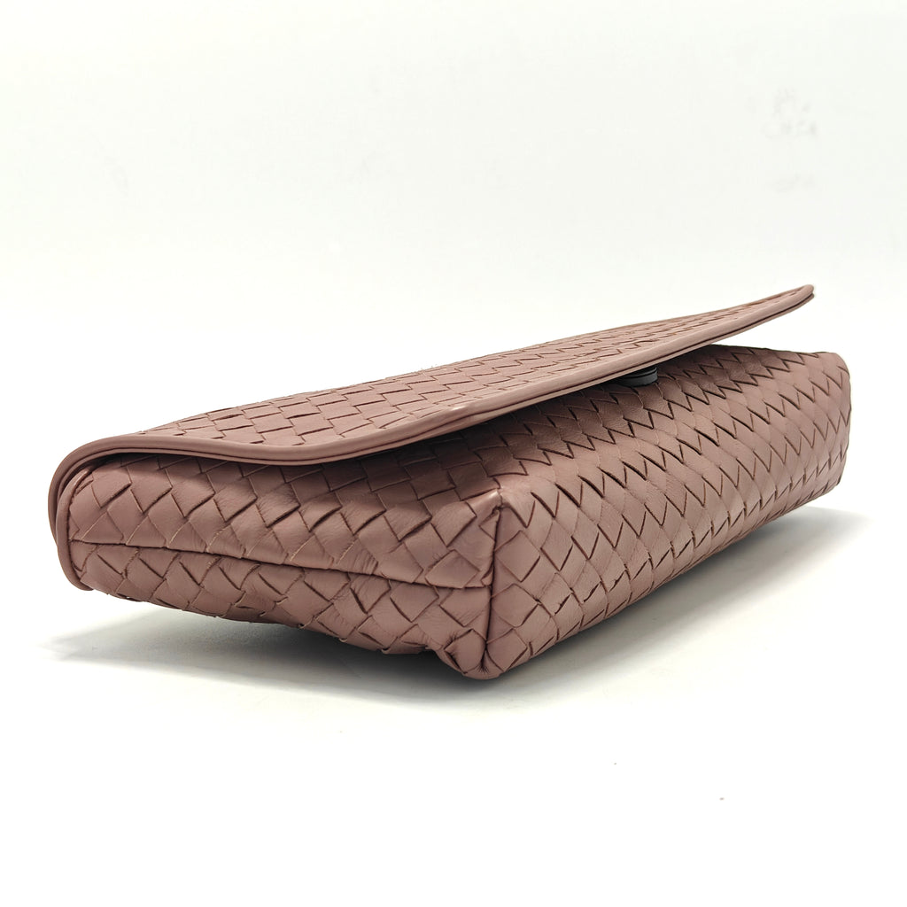 Intrecciato Shoulder Bag in Indie Pink