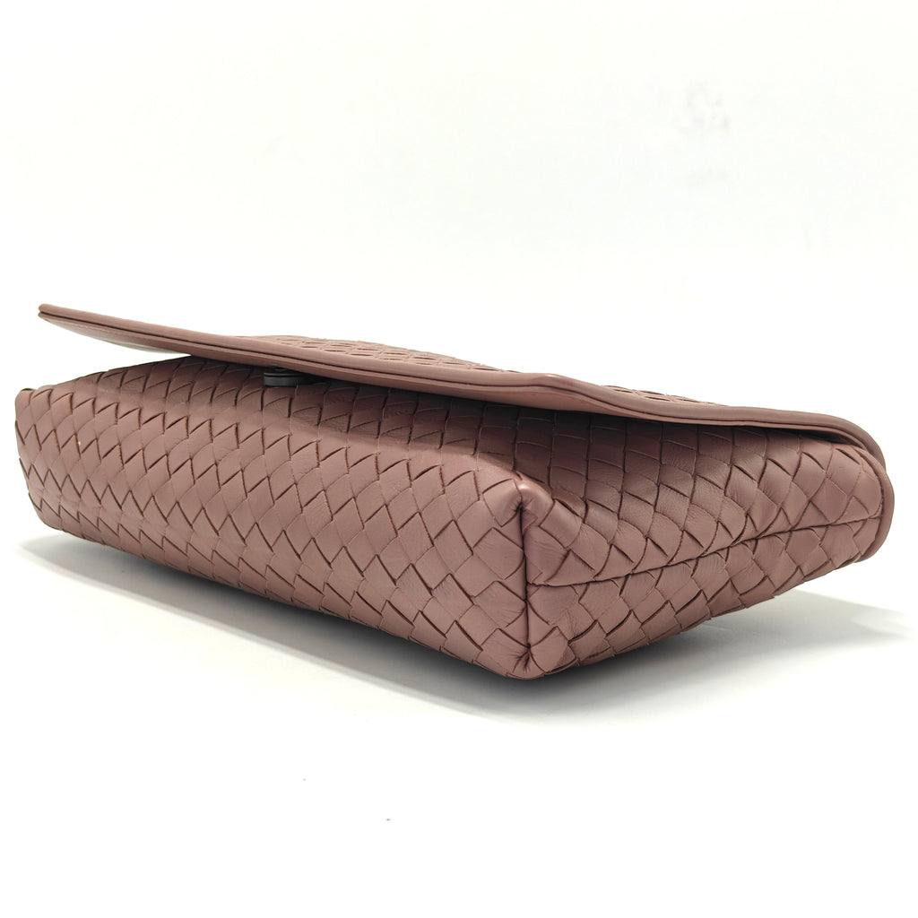 Intrecciato Shoulder Bag in Indie Pink
