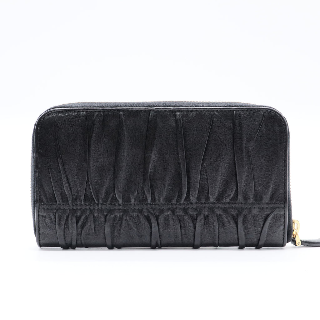Black Gaufre Nappa Leather Zip Wallet