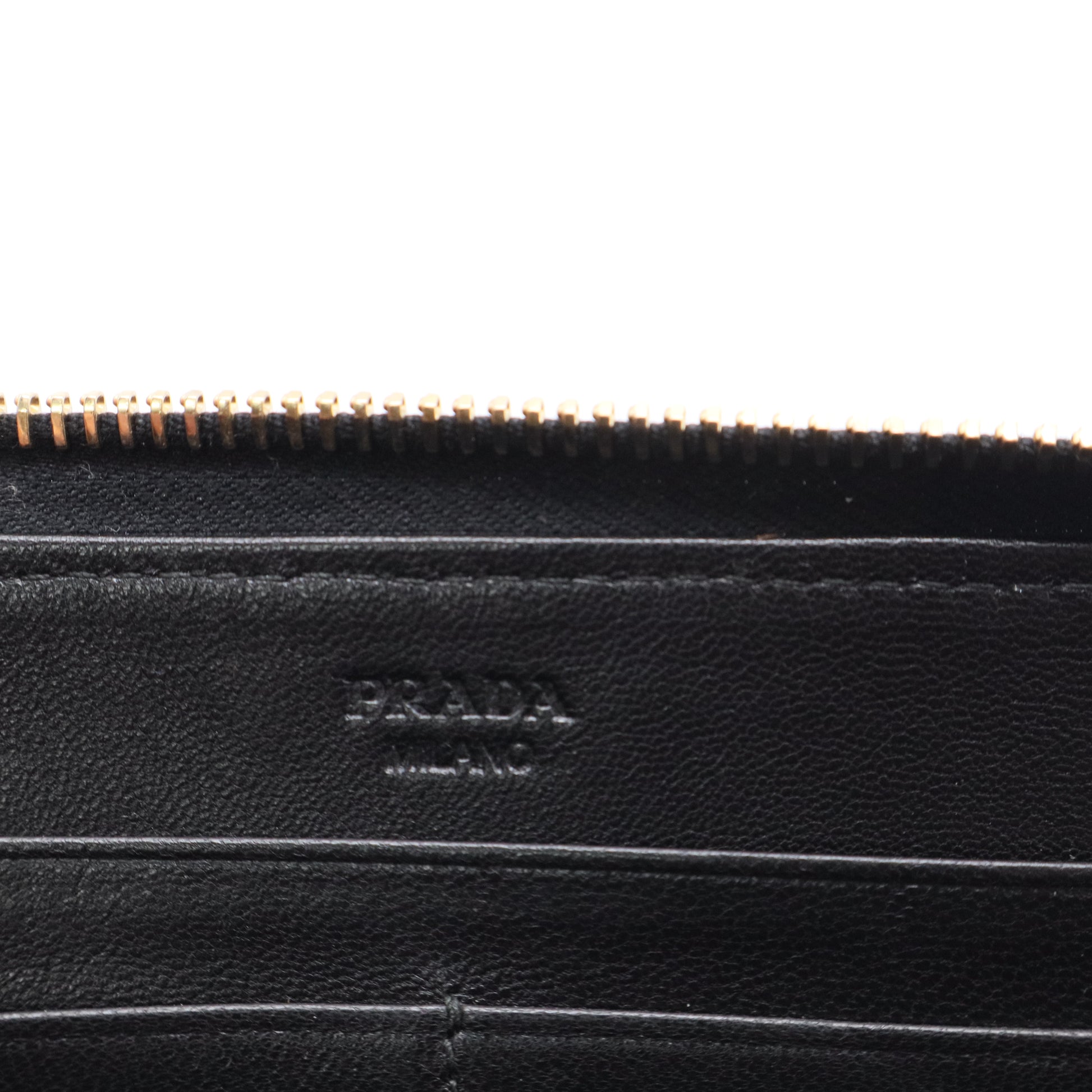 Black Gaufre Nappa Leather Zip Wallet