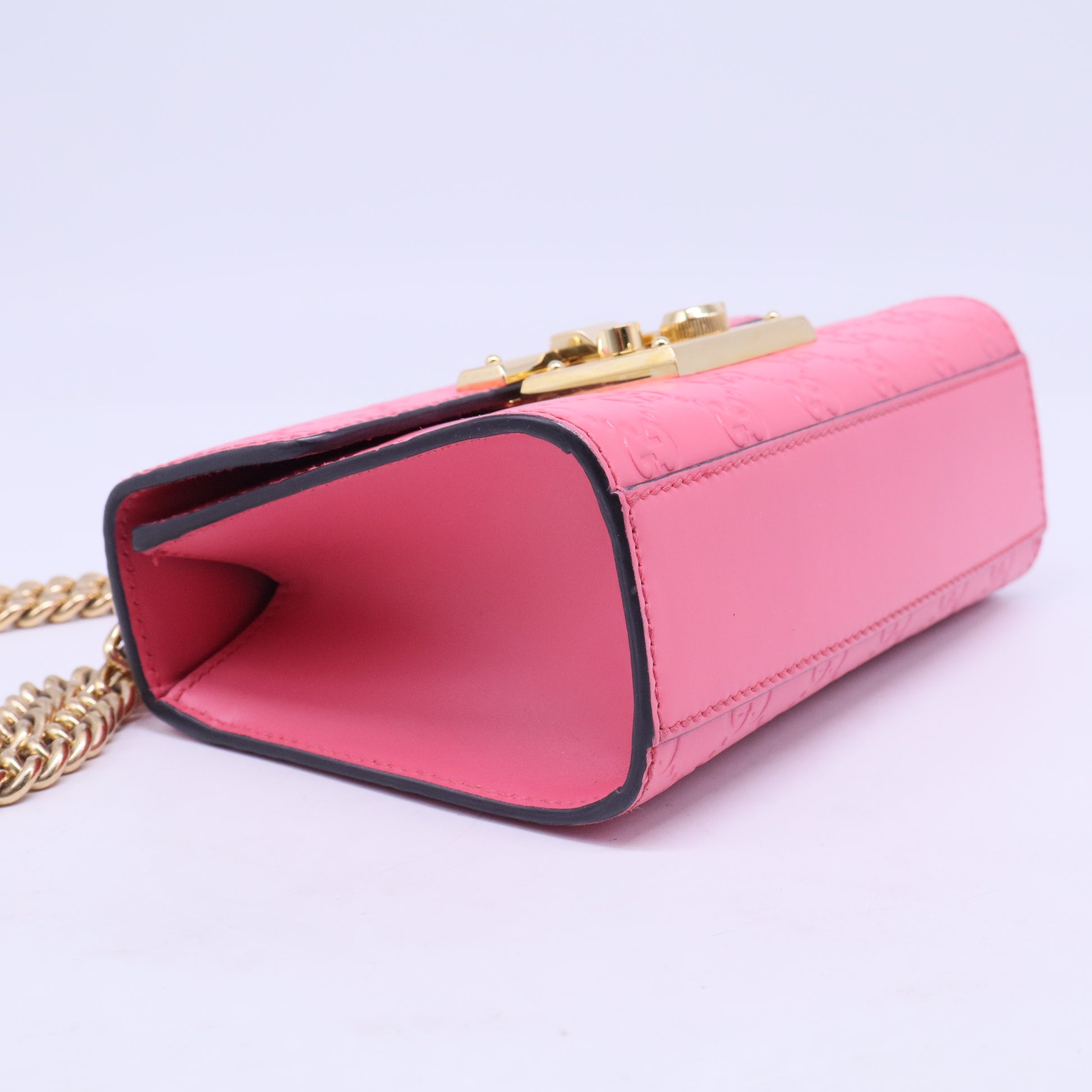 Padlock Shoulder Bag Guccissima Leather Small B20265