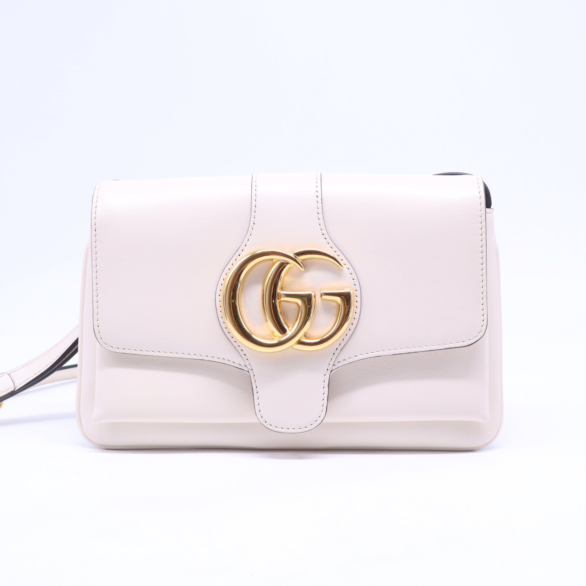 Small Arli Flap Shoulder Bag B21019