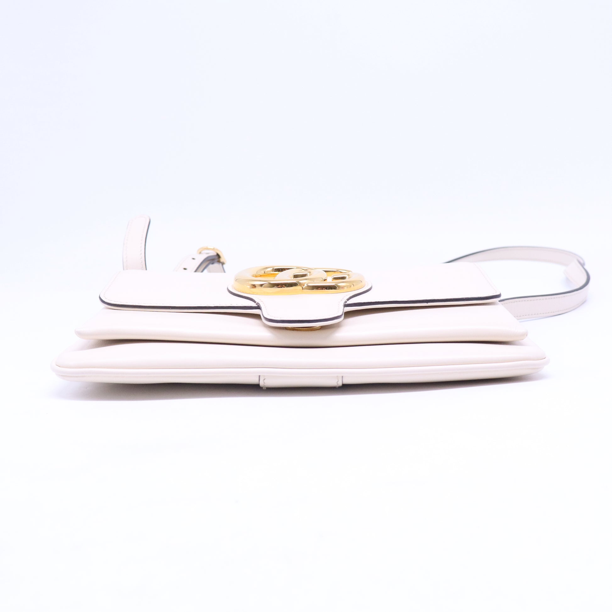 Small Arli Flap Shoulder Bag B21019