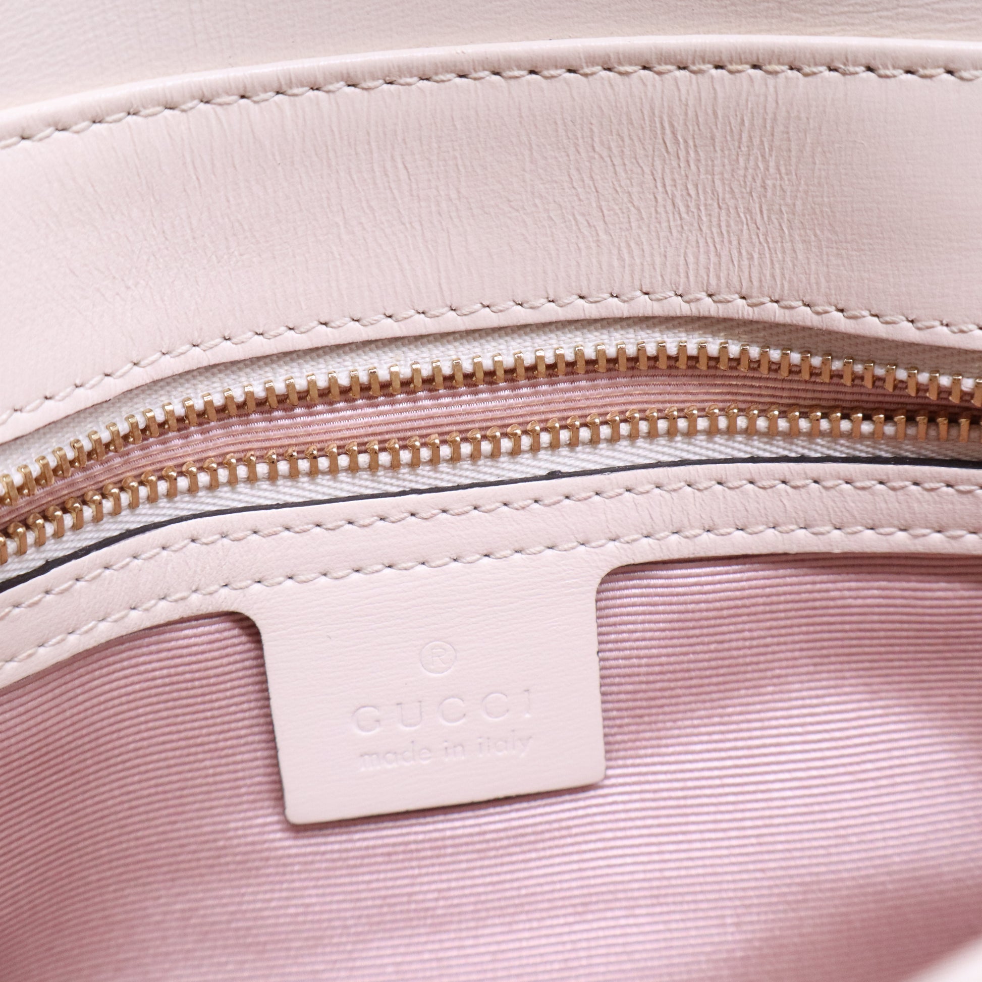 Small Arli Flap Shoulder Bag B21019