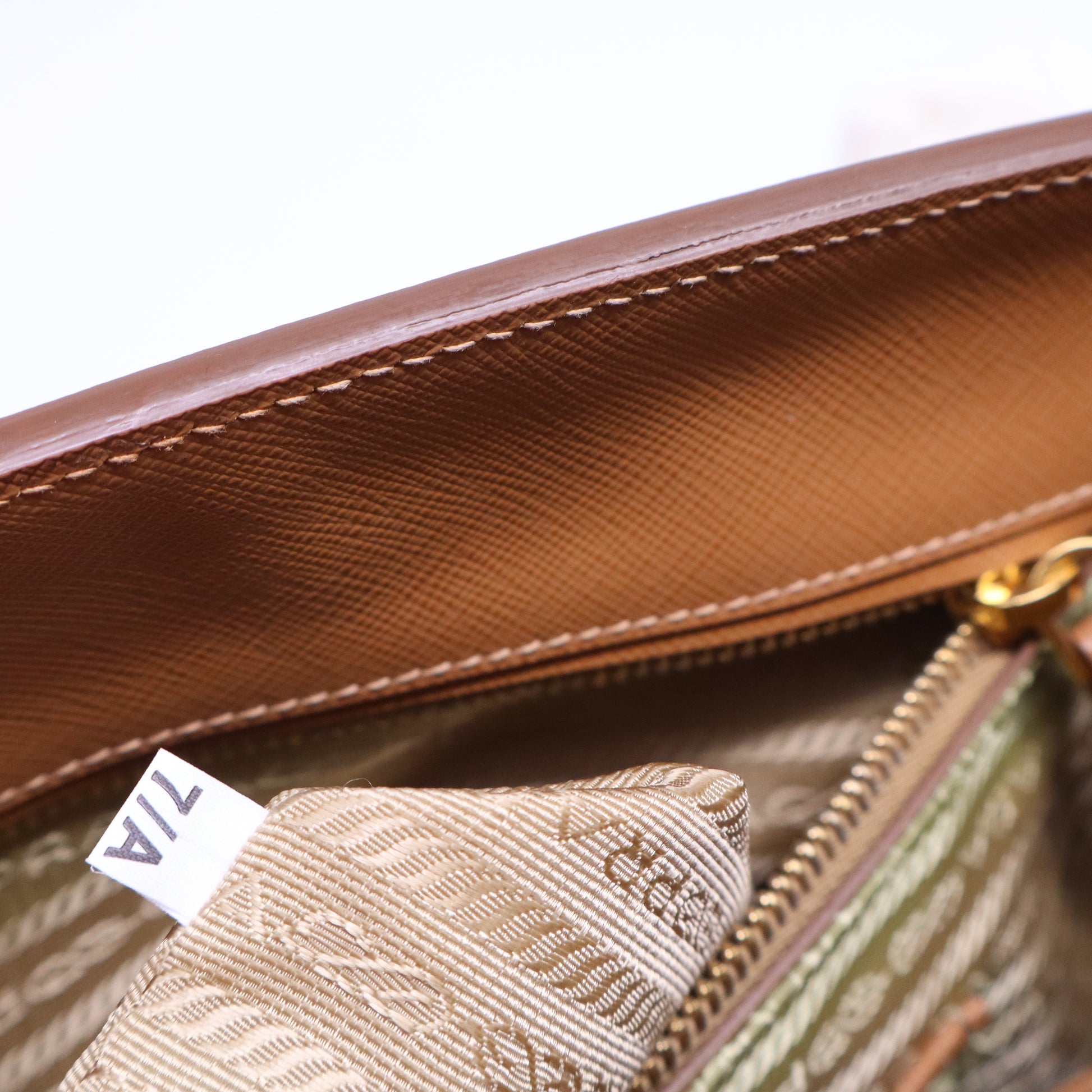 Saffiano Lux Parabole Tote B20760