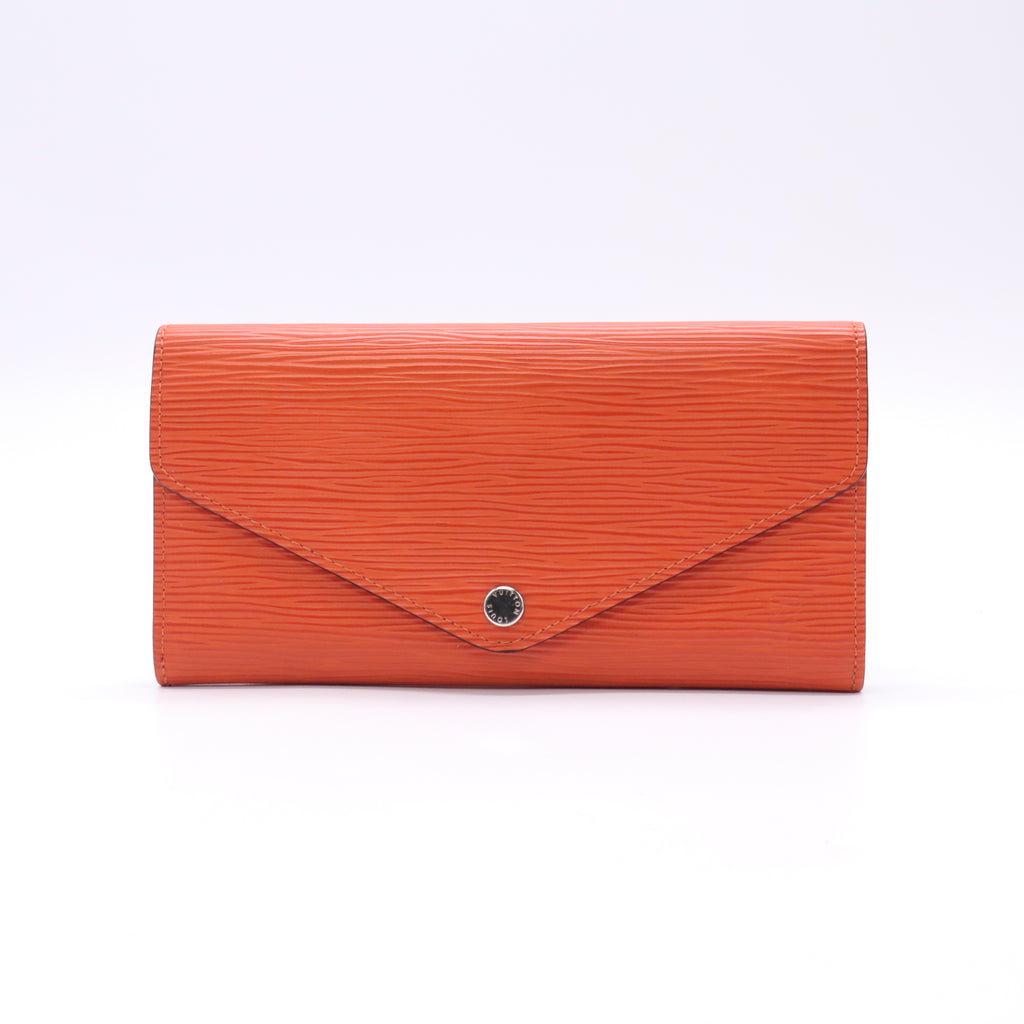 Louis Vuitton Sarah Wallet in Epi Leather W22766