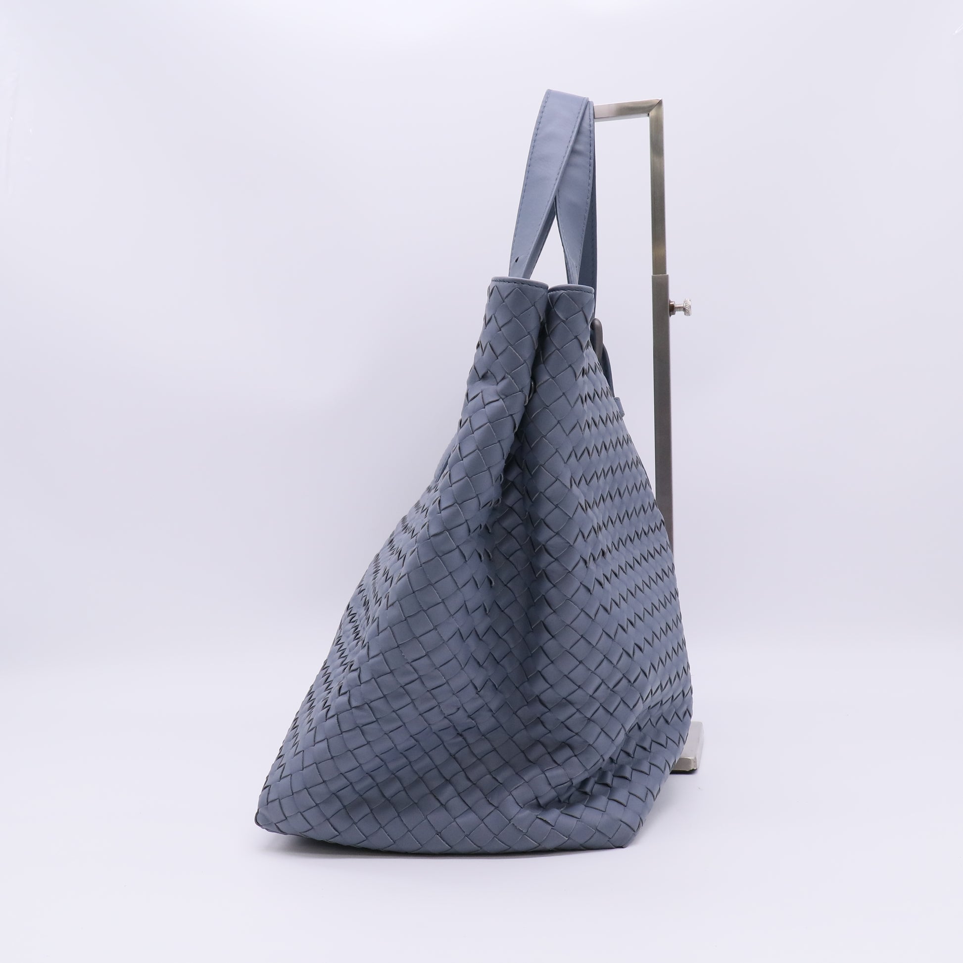 Intrecciato Leather Belted Tote twins B23651