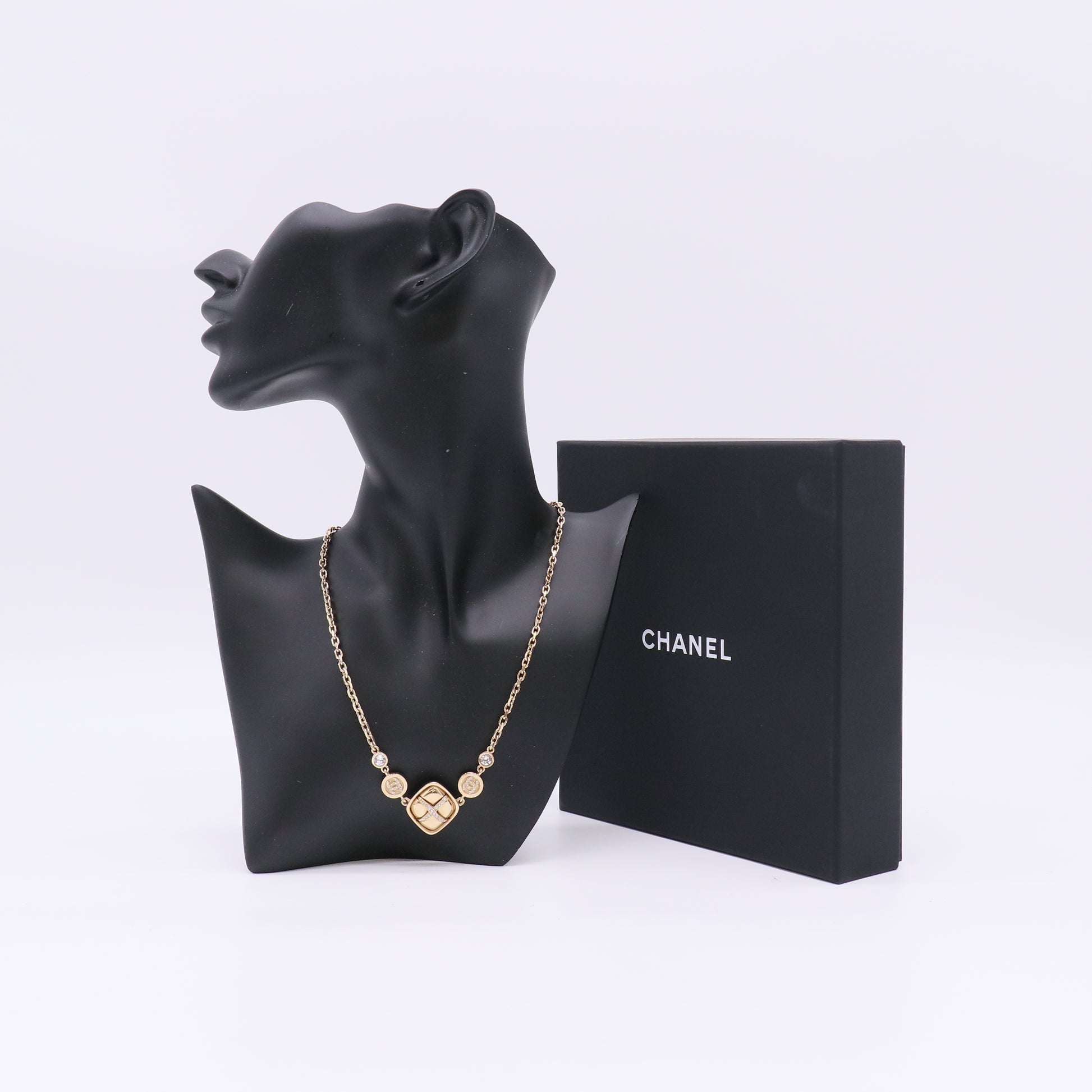 Chanel Crystal CC Oval Choker Necklace Gold twins LDZ603