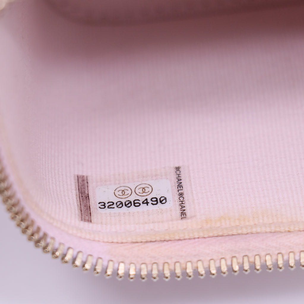 Classic Vanity Case with Chain Quilted Caviar Mini Twins LDJ3710