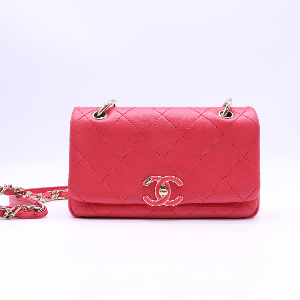 Twist Chain Enamel CC Flap Bag Quilted Lambskin Medium Twins LDJ4593