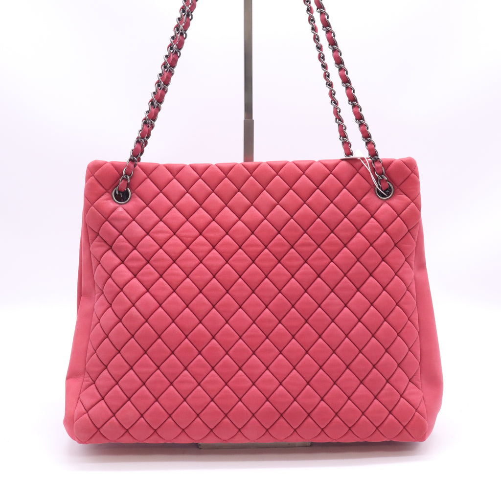 Chanel New Bubble Quilted Tote Bag Twins B24353