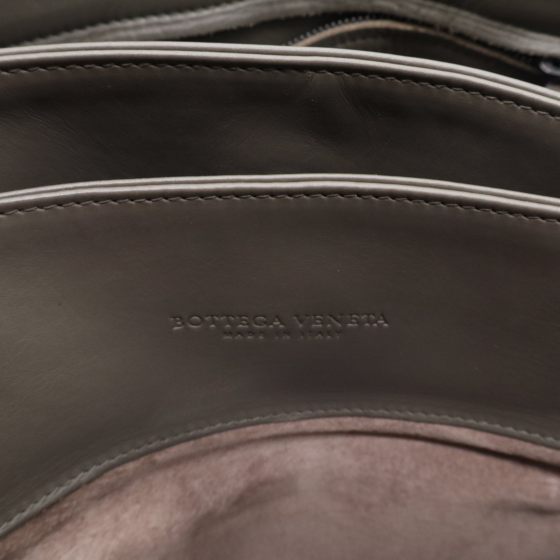 Intrecciato Medium Roma Bag