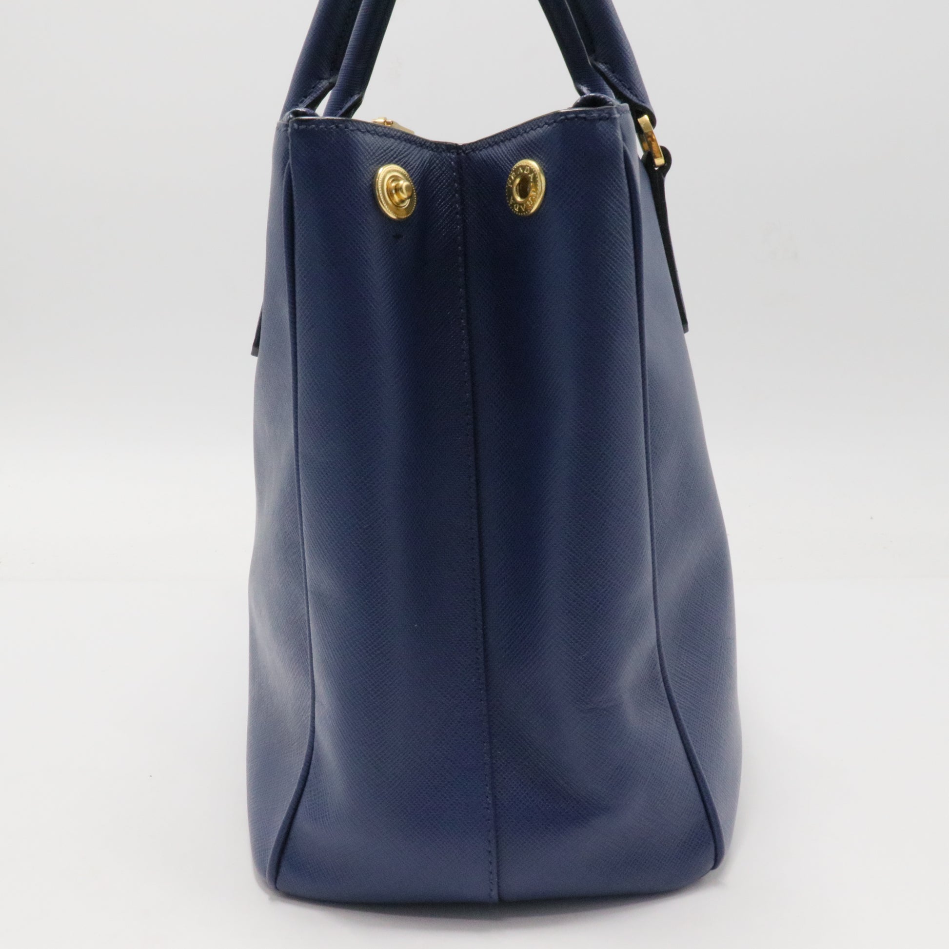Saffiano Lux Leather Galleria Double Zip Medium