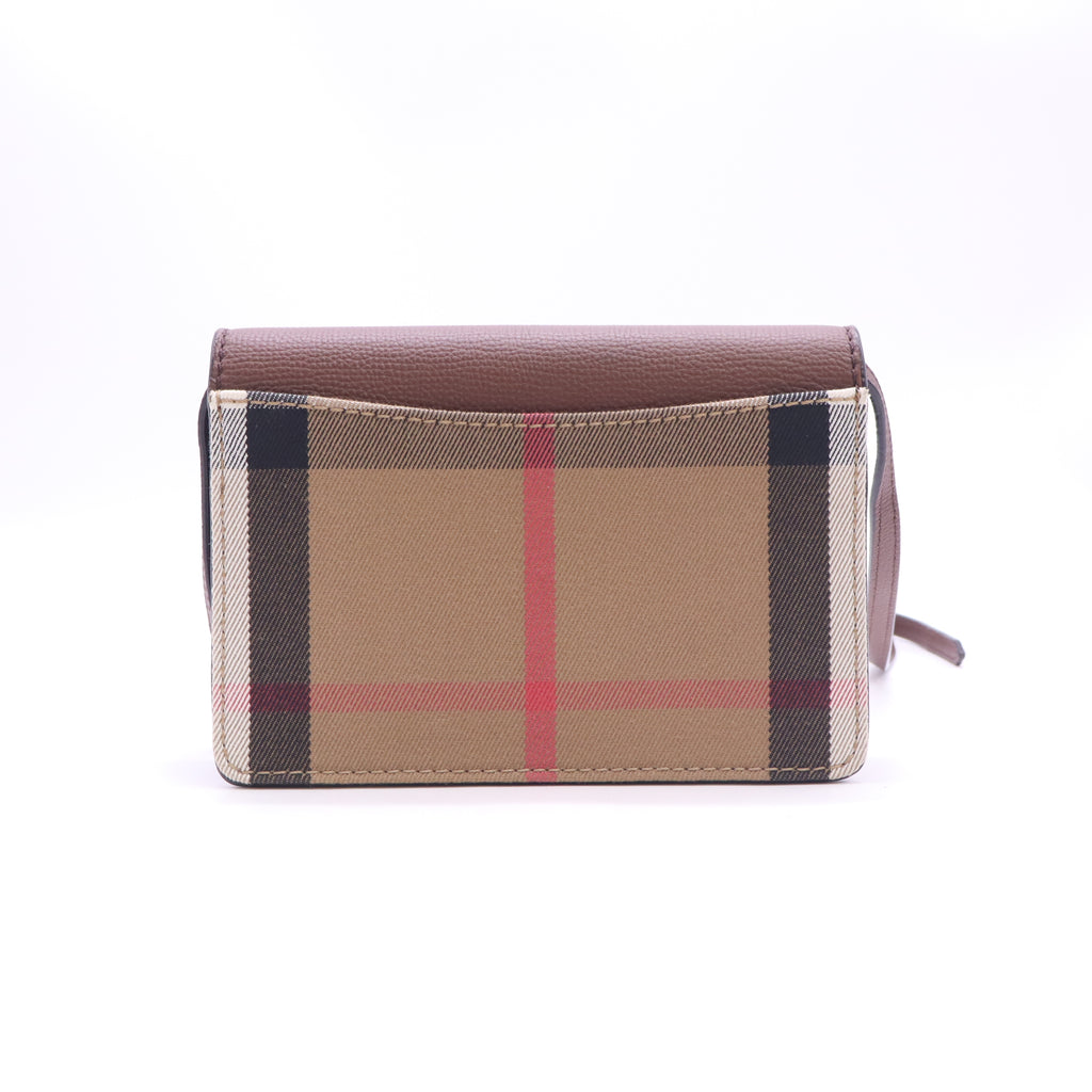 Hampshire Wallet on Chain Leather and House Check Canvas B24374