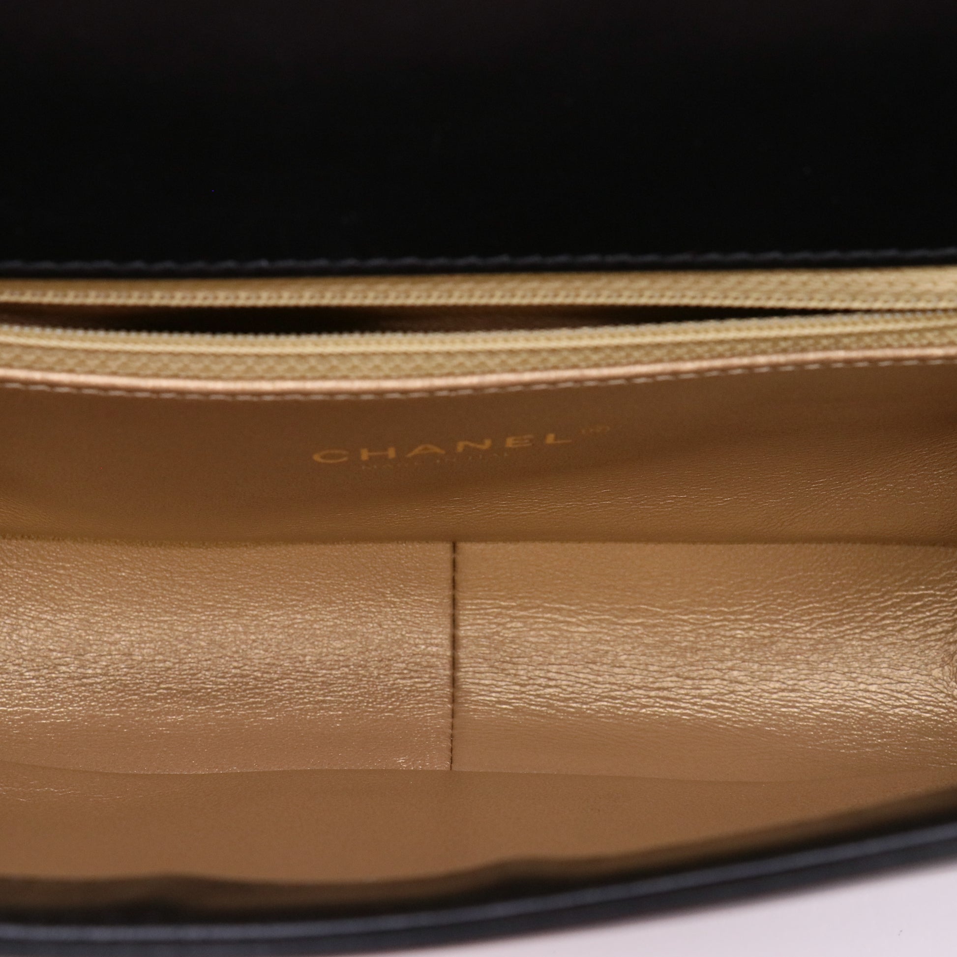 Chanel Quilted Calfskin Octagon CC Twins LDJ5223