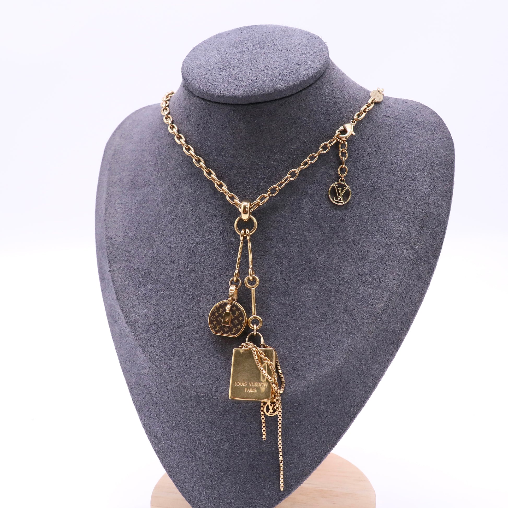 Louis Vuitton Metal Monogram LV Iconic Charms Necklace Gold twins LDJ4606