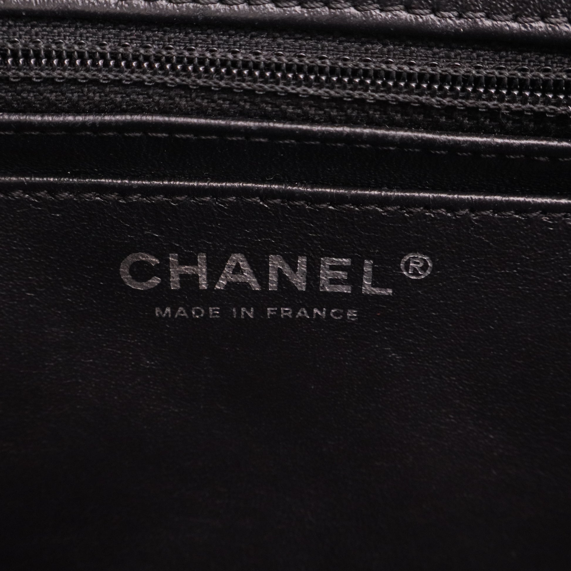 Chanel Black patent leather granny button shoulder bag Twins