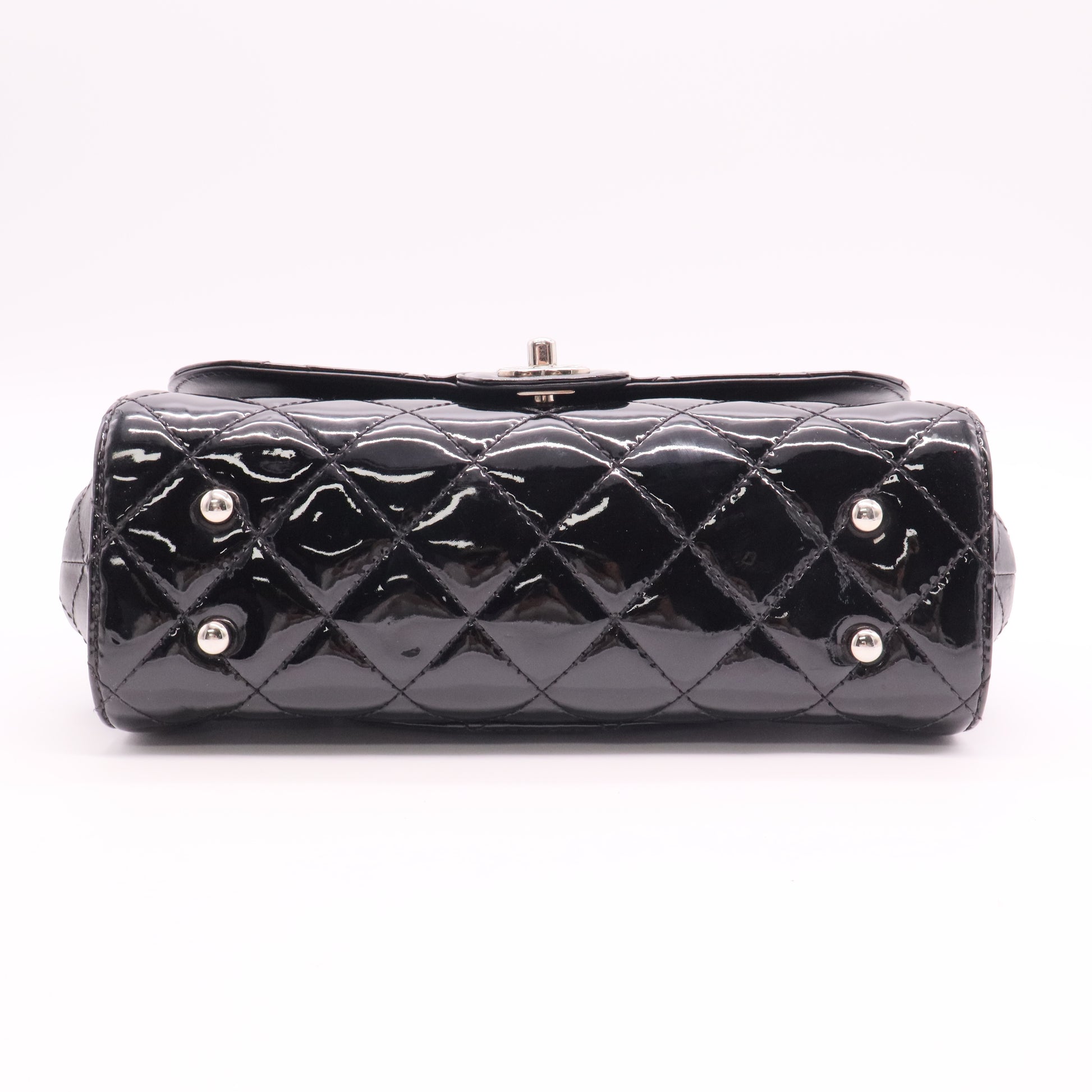 Chanel Black patent leather granny button shoulder bag Twins