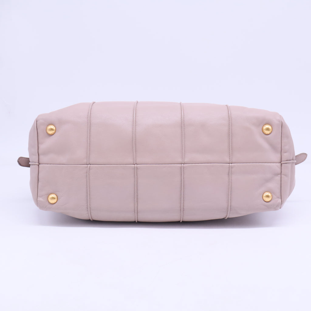 Beige Soft Leather Plastic Chain Shoulder Bag B20451