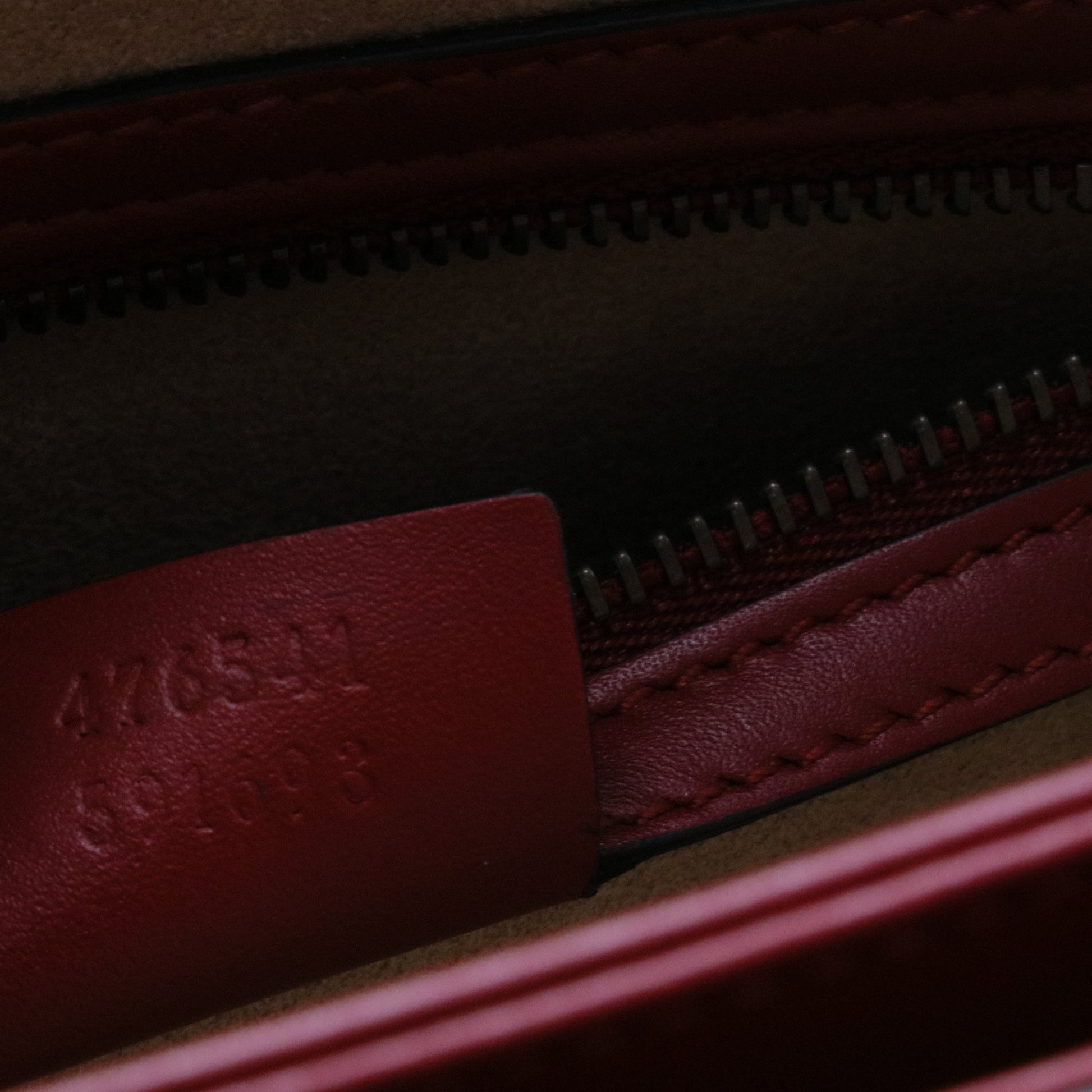 Queen Margaret Top Handle Bag Colorblock Leather Small