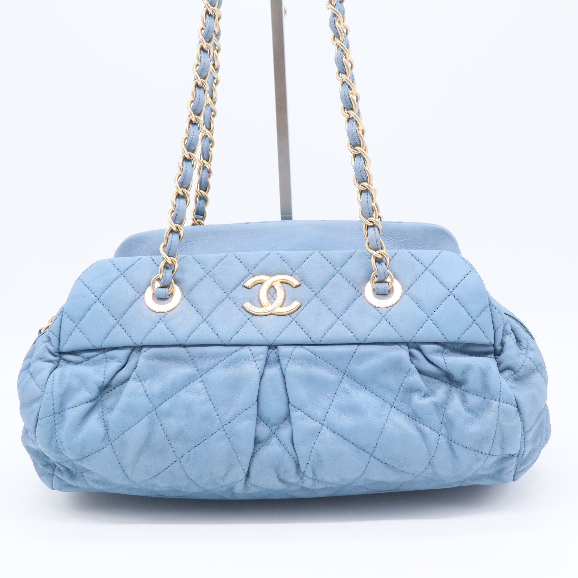 Iridescent Chic Quilt Bowling Bag