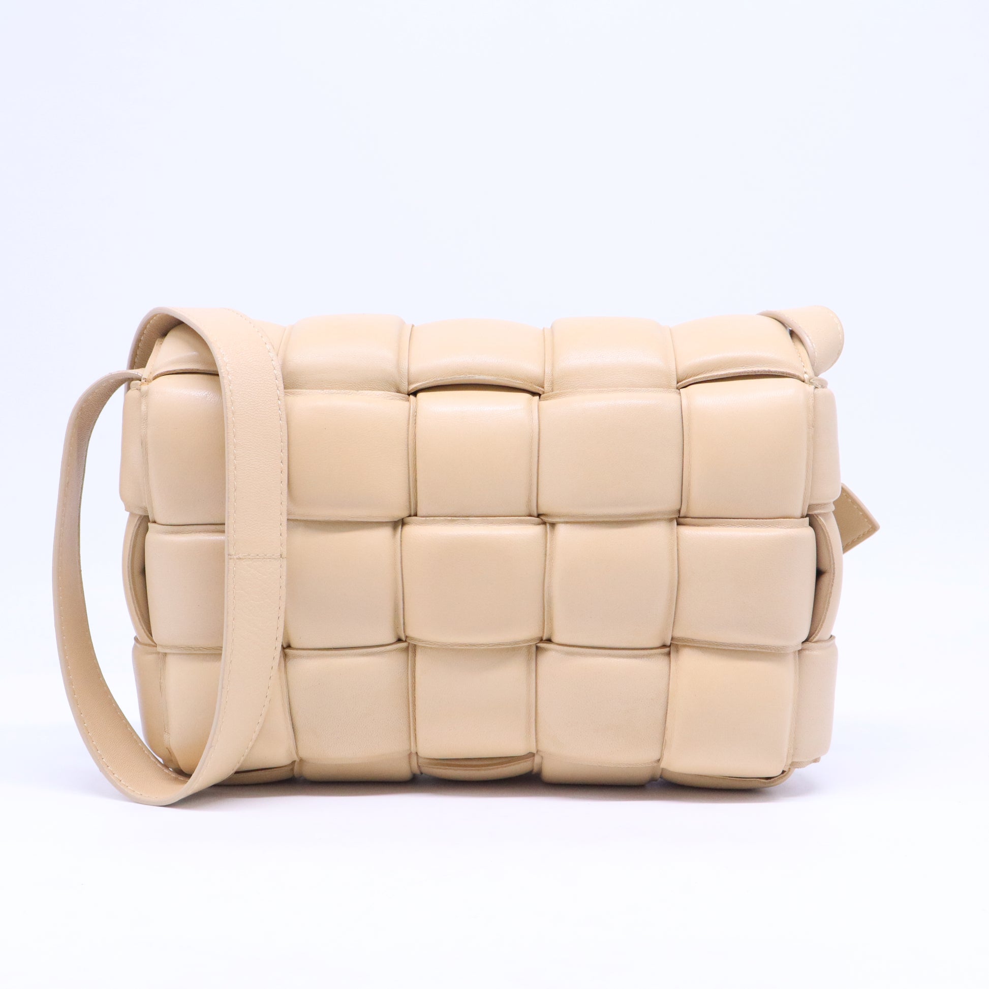 Intrecciato Padded Cassette B21015