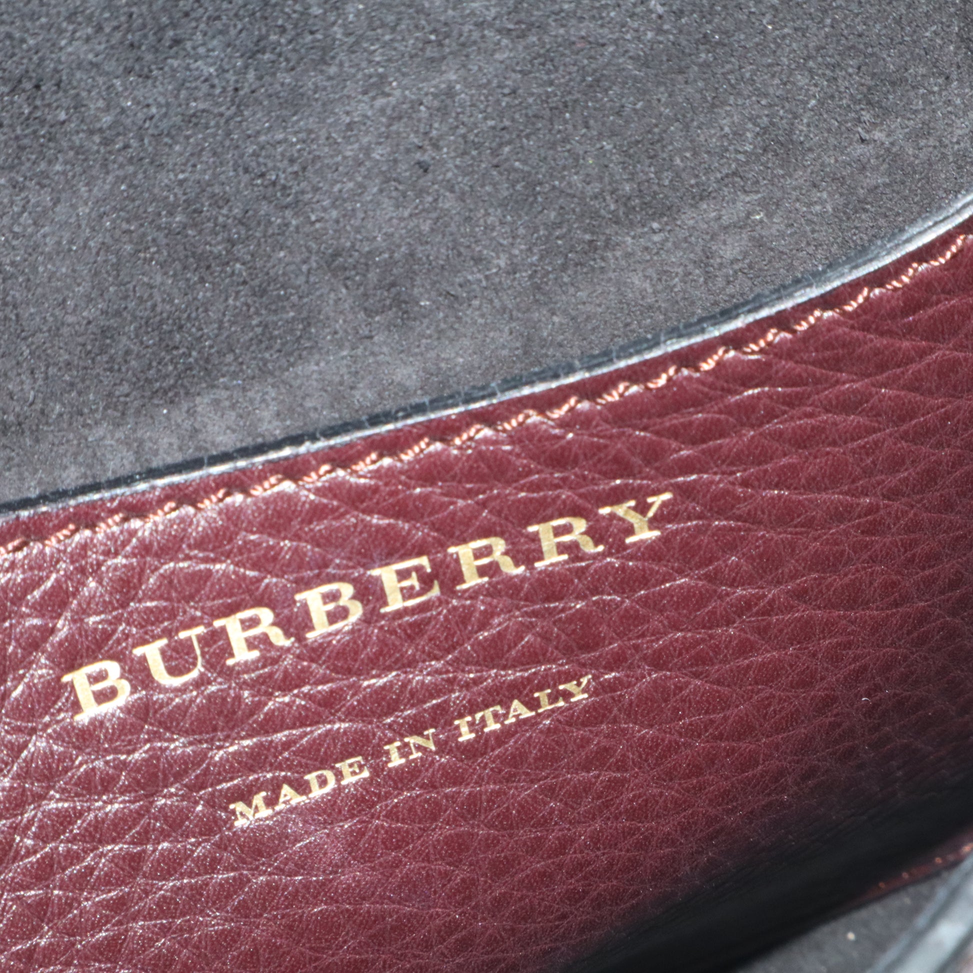 Burberry Leather Solid Color Letter Logo Buckle Crossbody & Shoulder Bag B21123