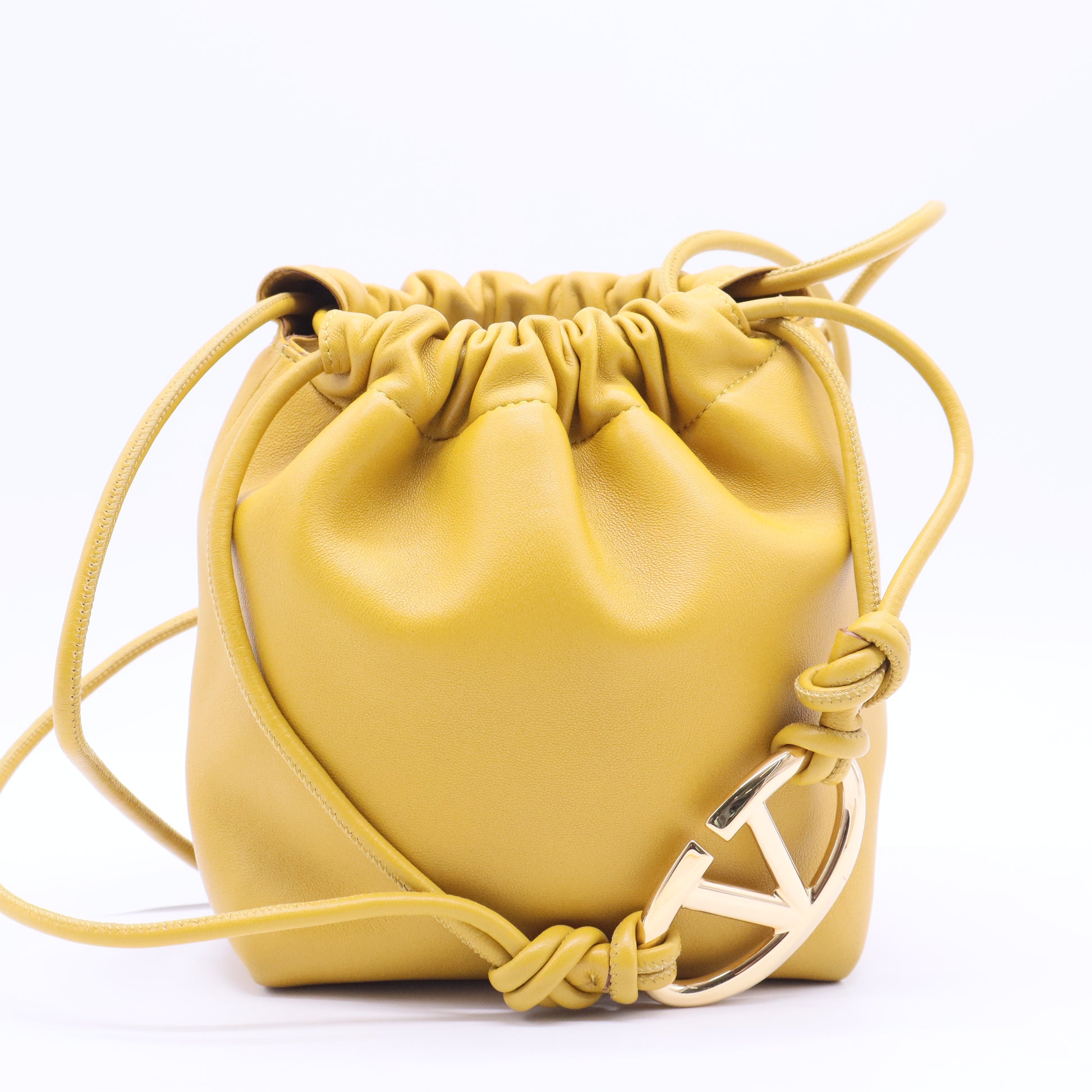 mini VLogo Pouf bucket bag B12384