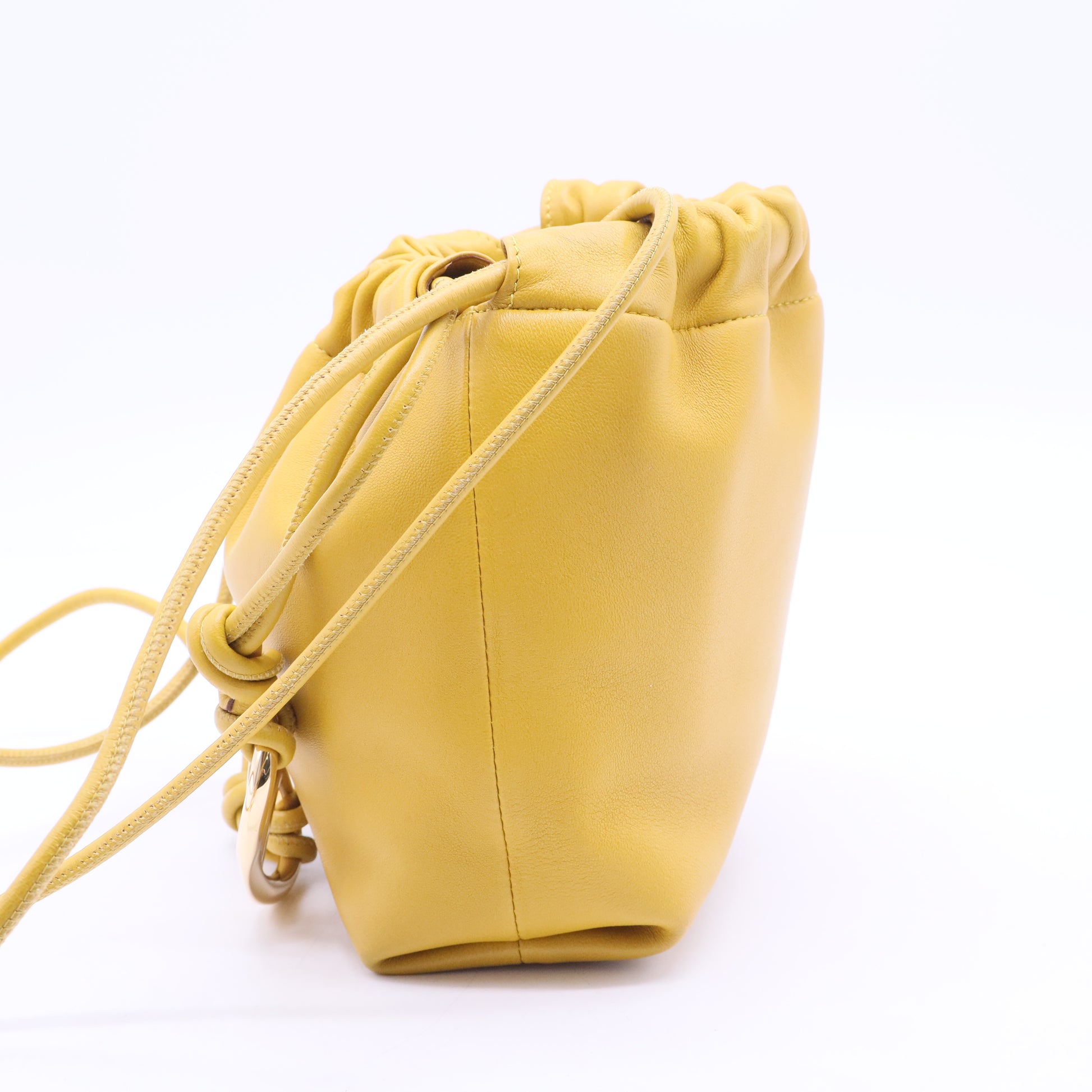 mini VLogo Pouf bucket bag B12384