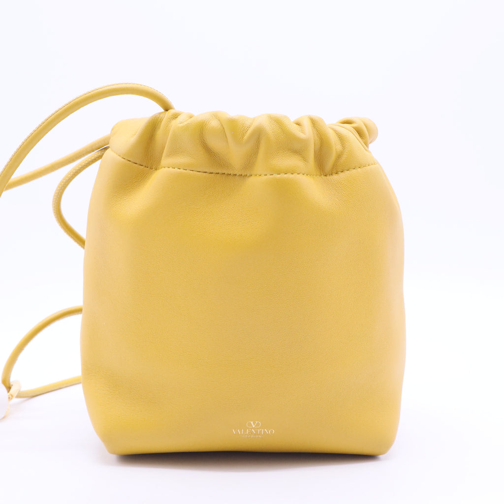 mini VLogo Pouf bucket bag B12384