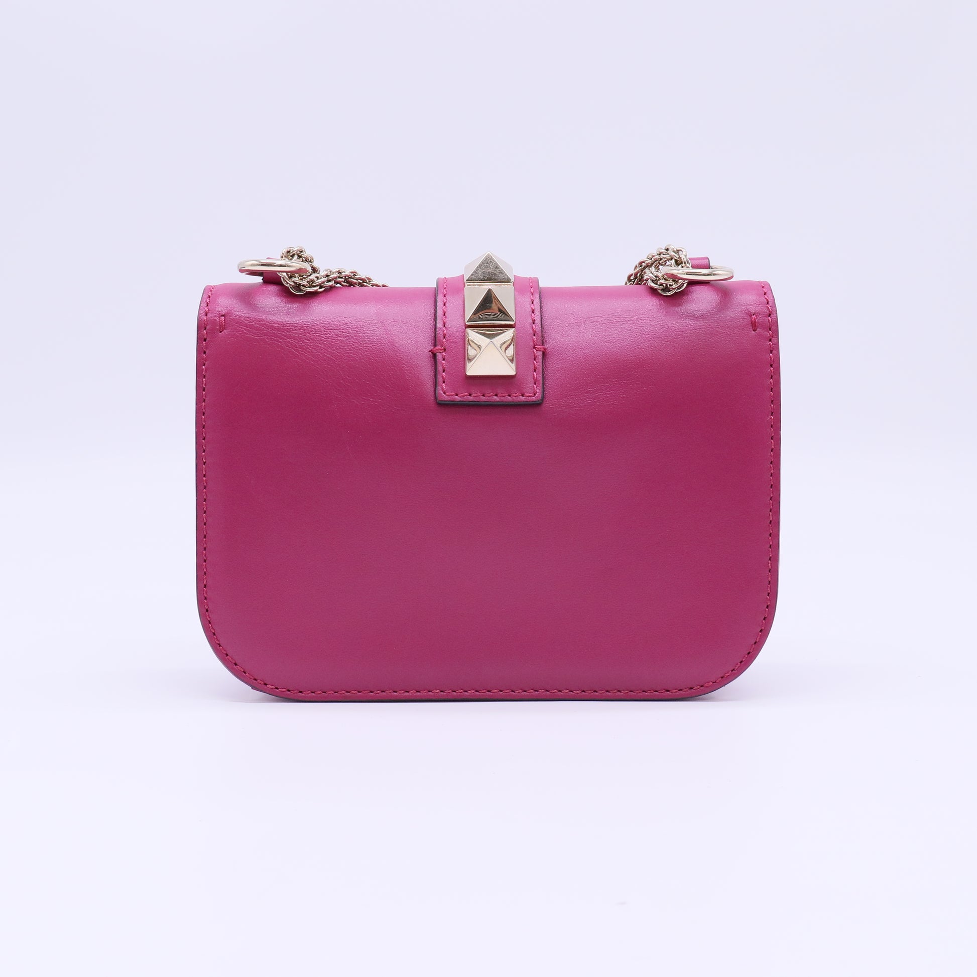 Glam Lock Shoulder Bag Leather Small B22370