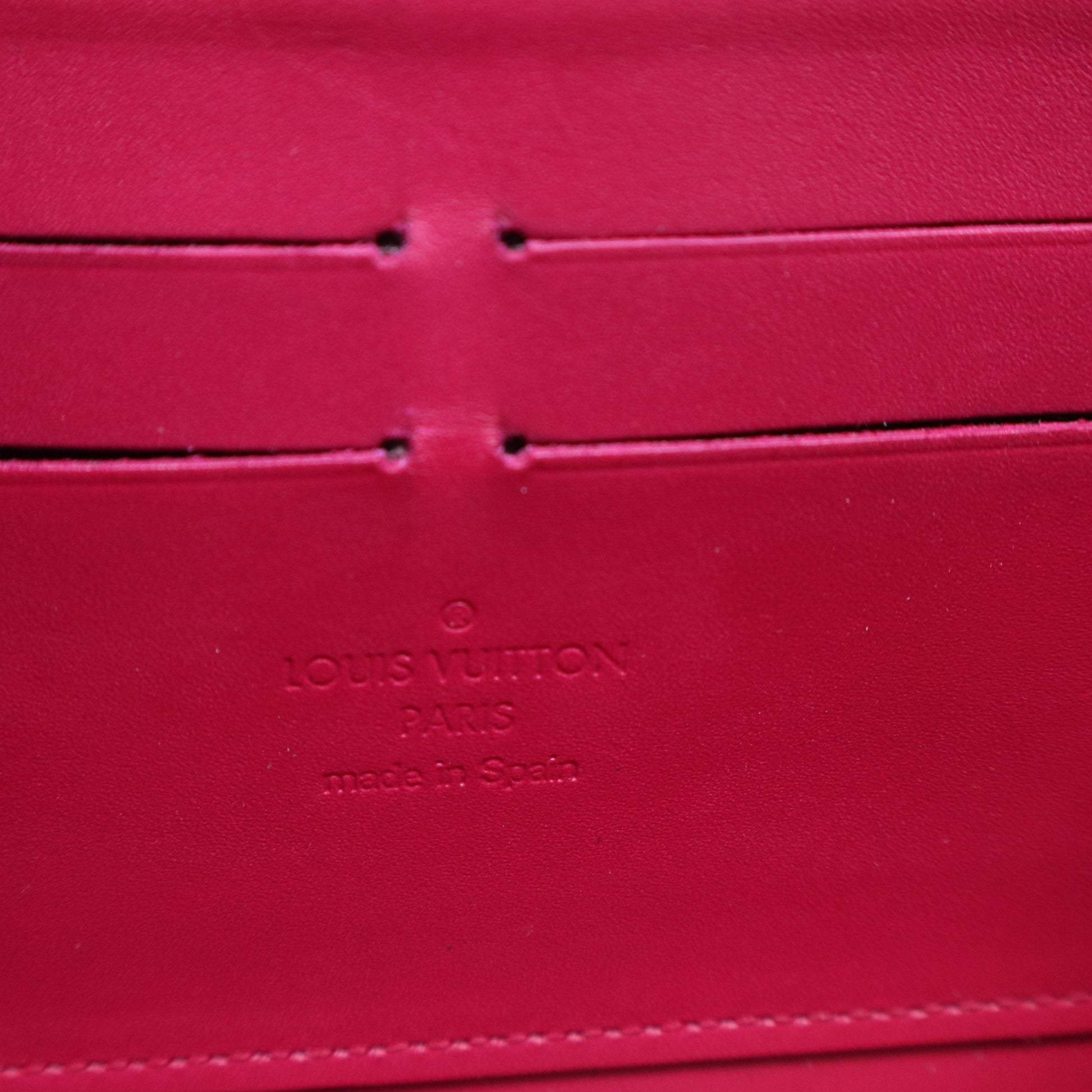 Zippy patent leather wallet W20466