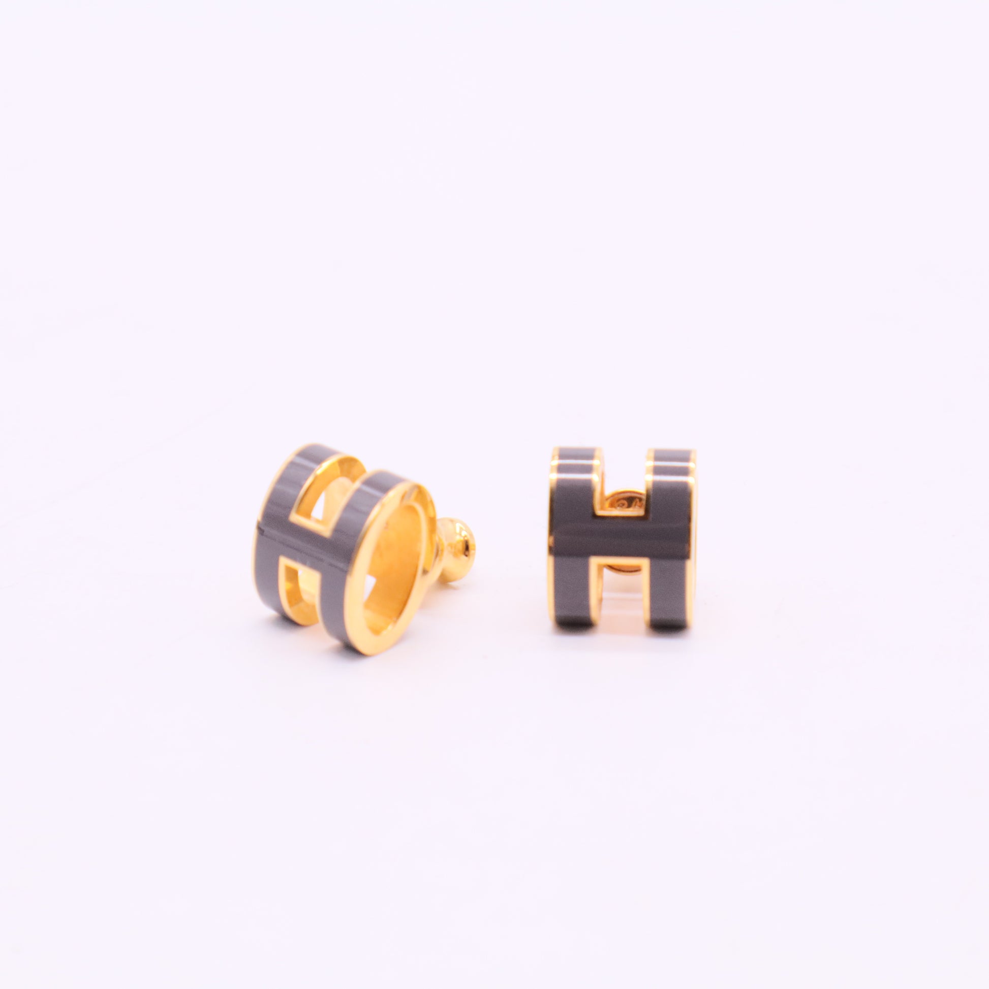  Pop H Black Lacquered Gold Tone Stud Earrings