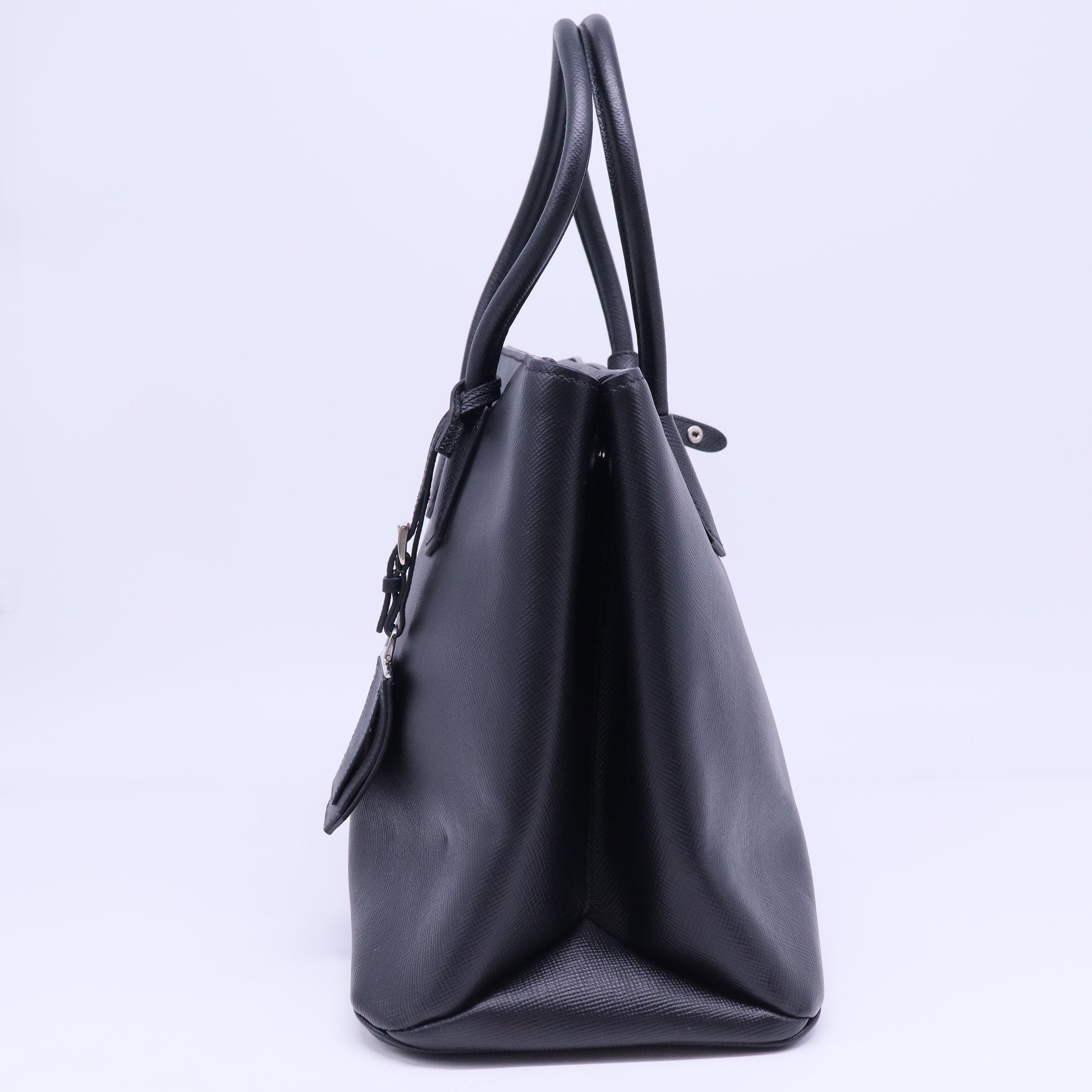 Turnlock Cuir Twin Tote Saffiano Leather Medium B20331