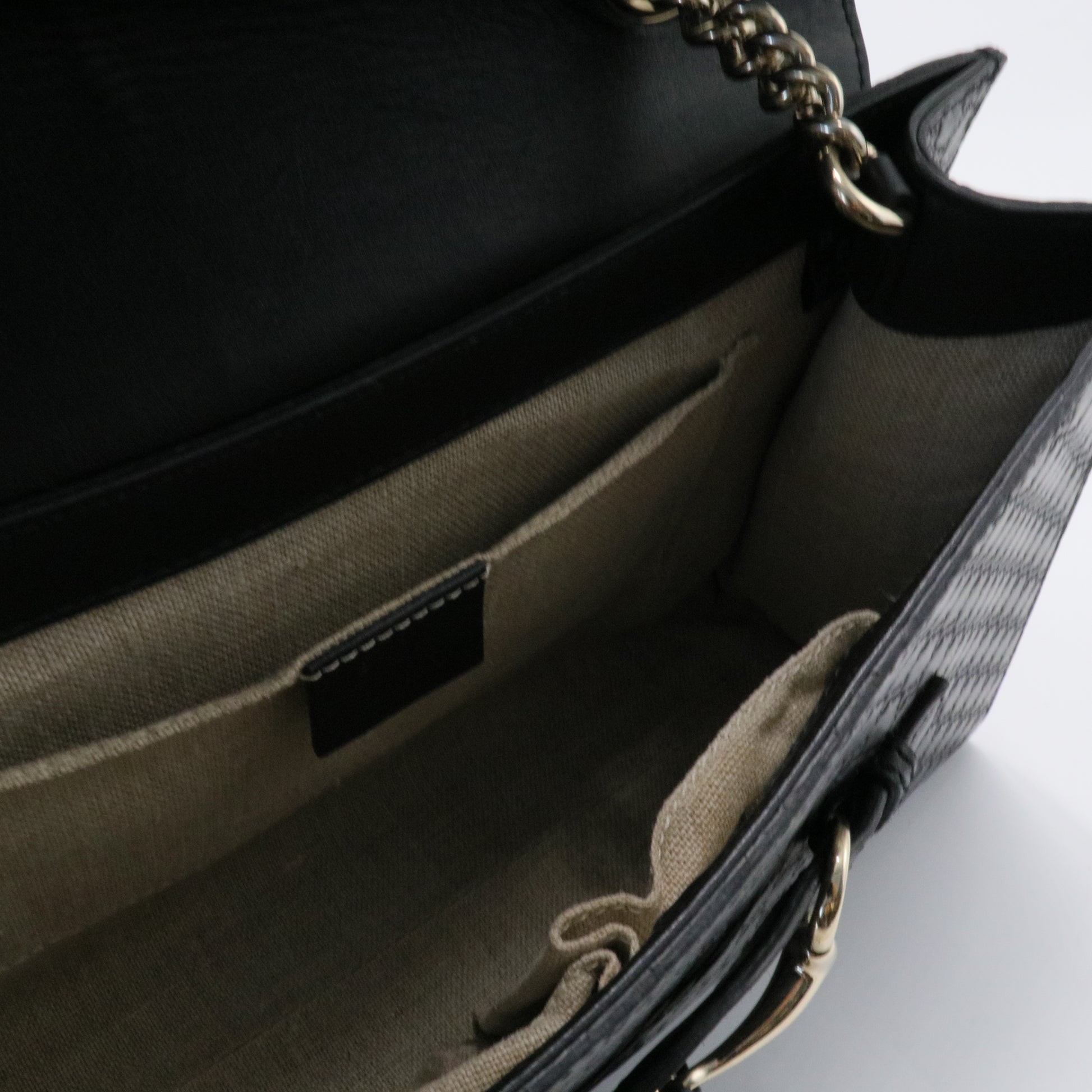 Emily Chain Flap Bag Microguccissima Leather Medium