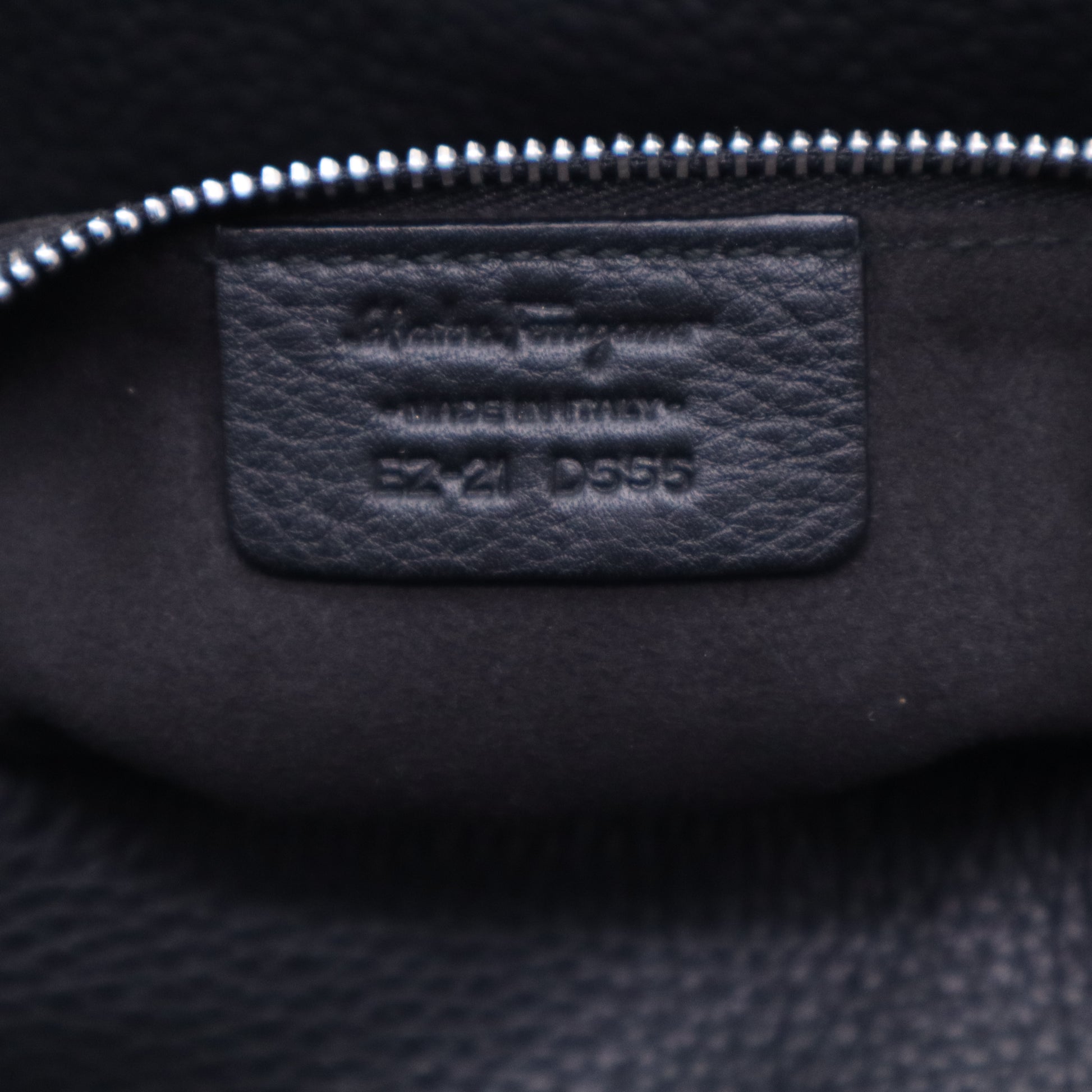 Calfskin Medium Verve Double Zip Tote Black B21069