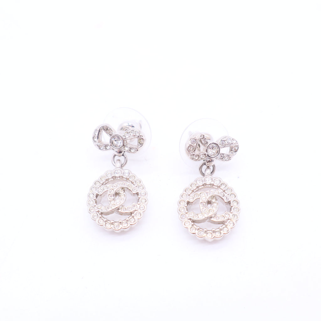 Chanel bow earrings W11320