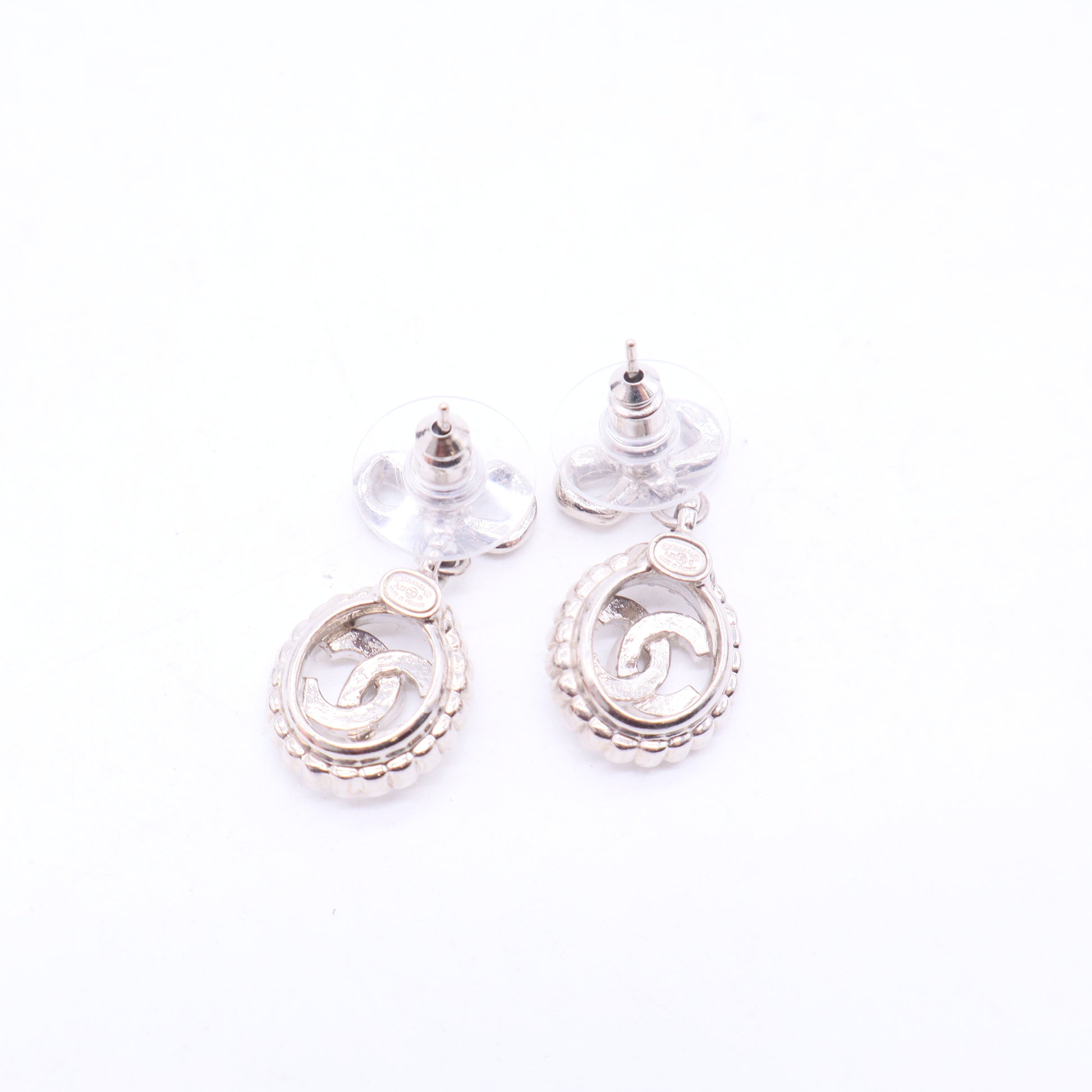 Chanel bow earrings W11320