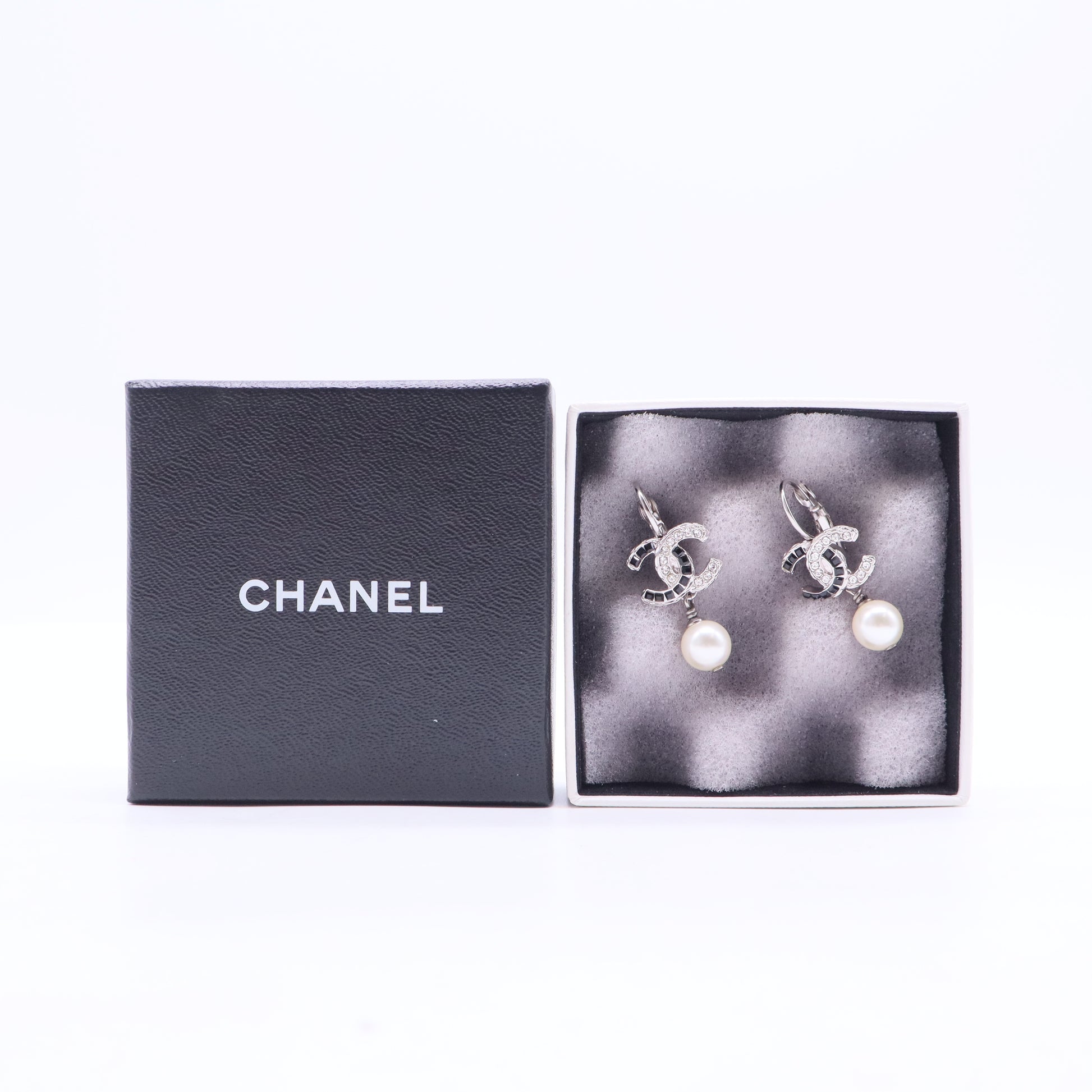 CC pearl earrings-W20033