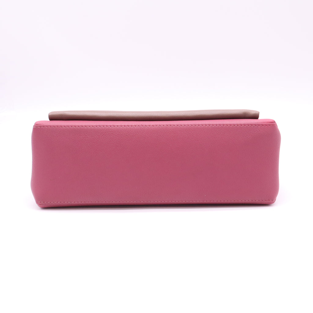 Louis Vuitton MyLockme Satchel Bag B22669