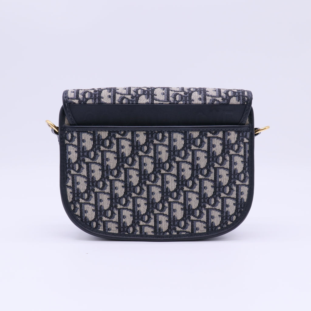 Oblique Medium Bobby Flap Blue B22637