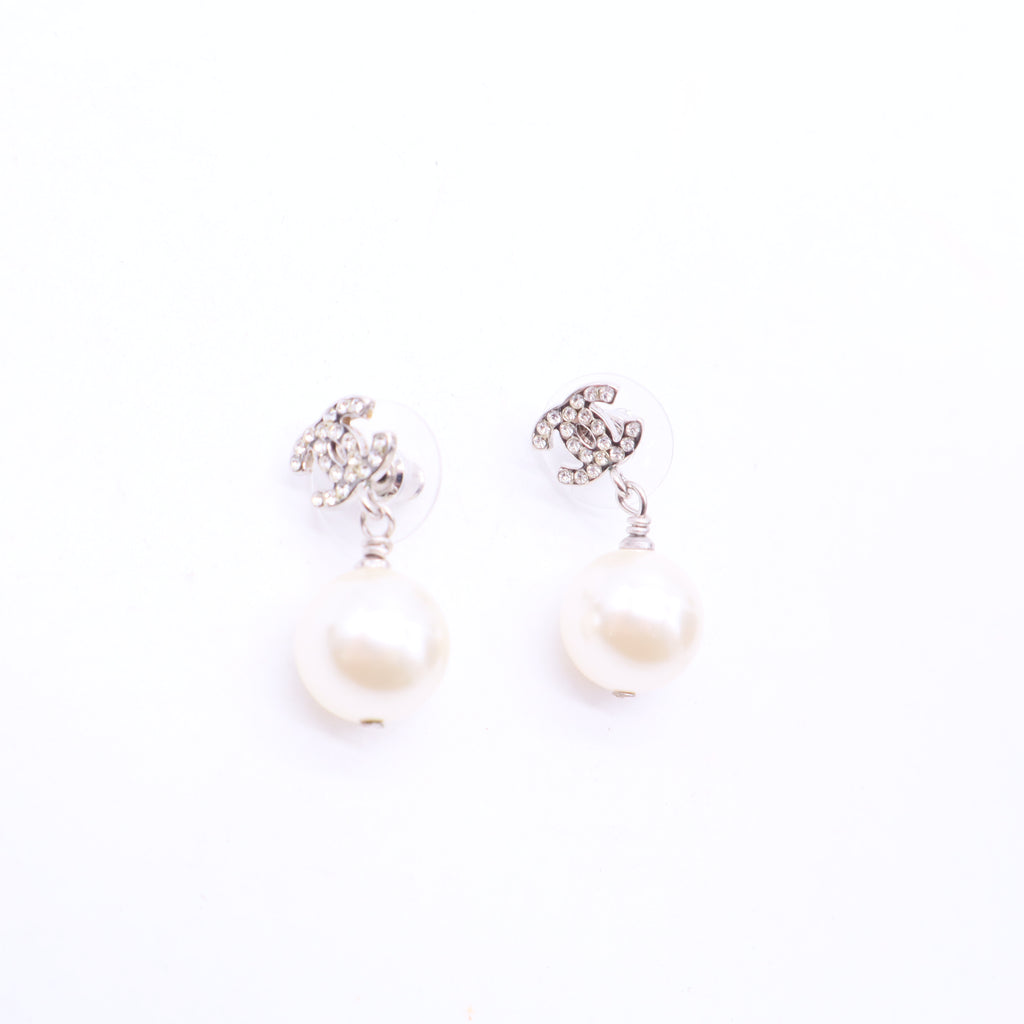 Crystal Pearl CC Drop Earrings Silver Pearly White