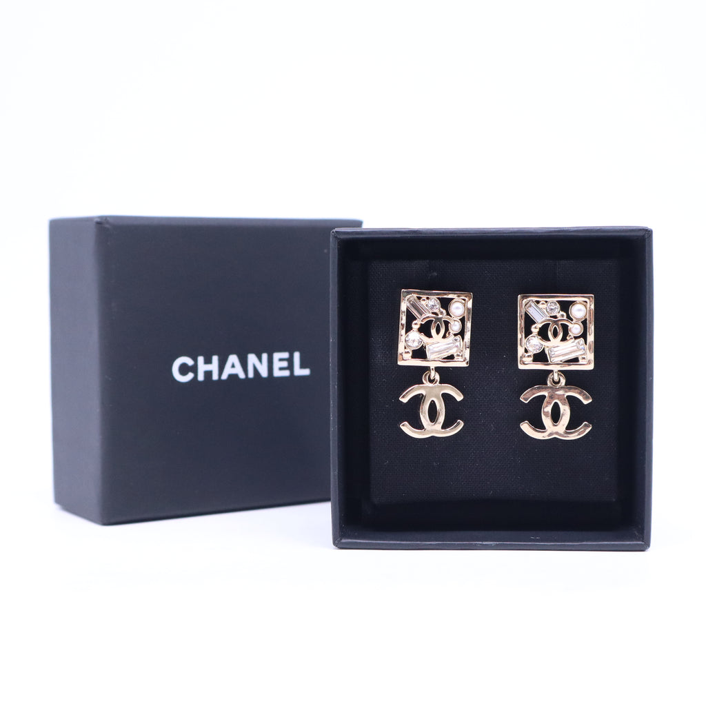 Faux Pearl & Strass Cluster CC Drop Earrings W21124