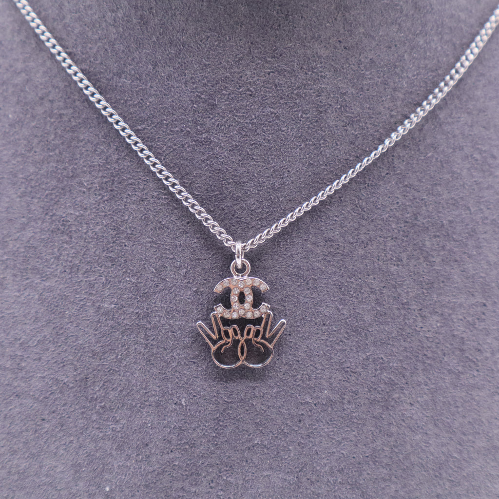 CC Double Peace Emoji Pendant Necklace Metal with Crystals-W20031