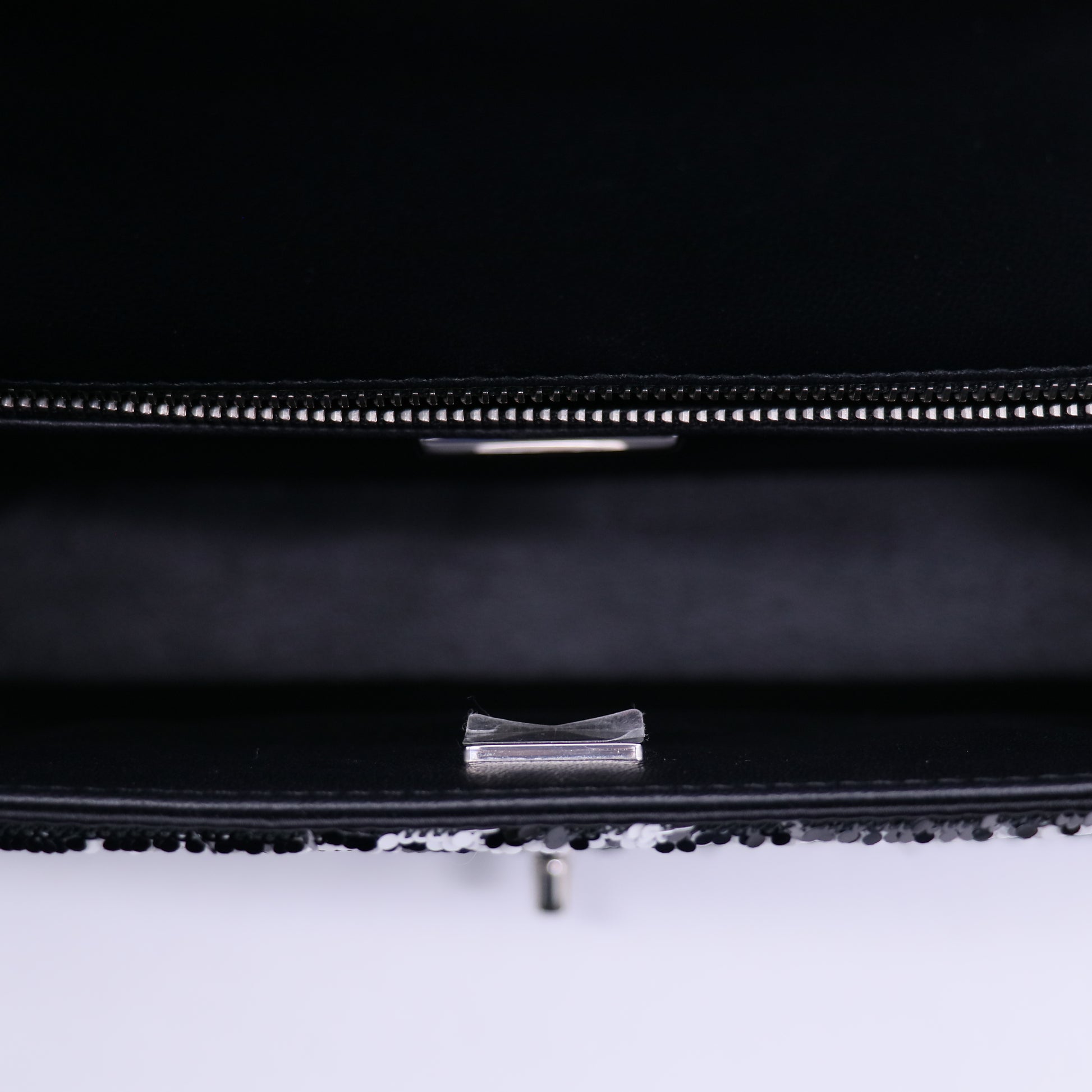 Chanel 24S Black/White Sequins CC Single Flap Bag Spring-Summer 2024 Collection twins LDJ3774